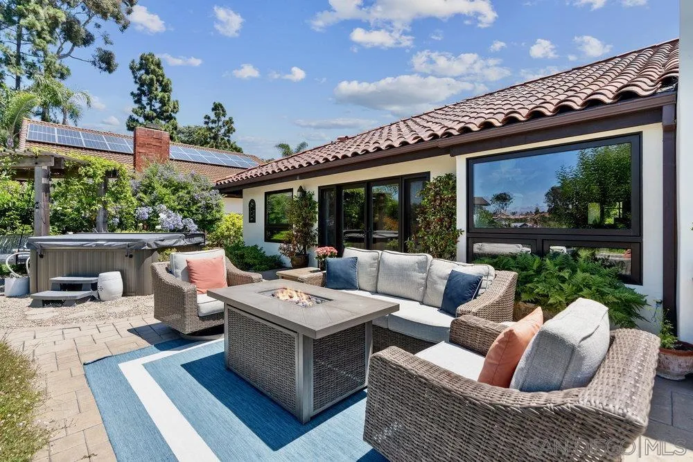 350 Punta Baja Dr
