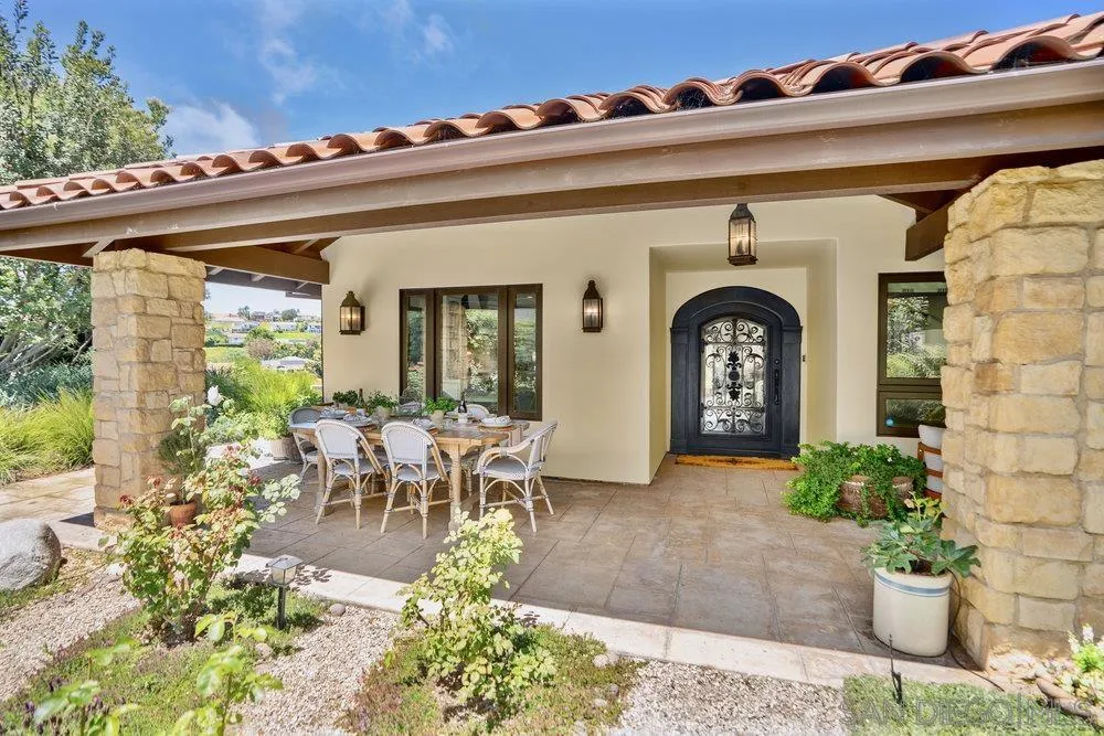 350 Punta Baja Dr