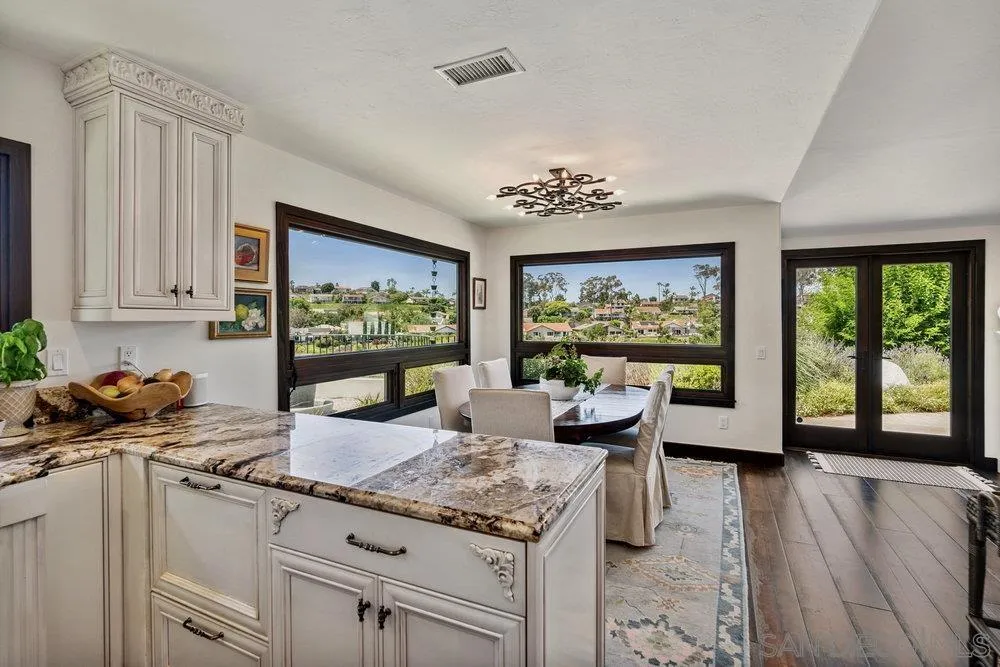 350 Punta Baja Dr