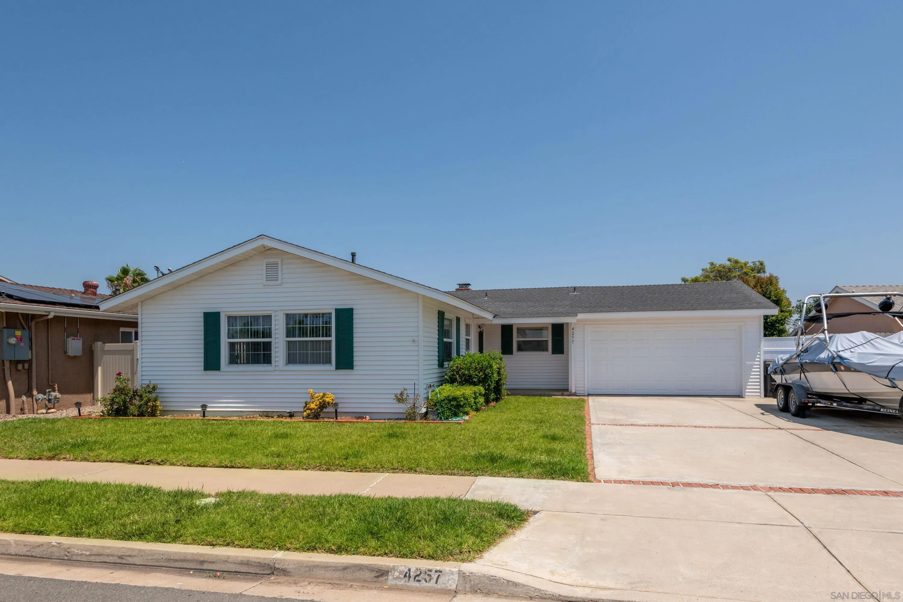 4257 Taos Dr