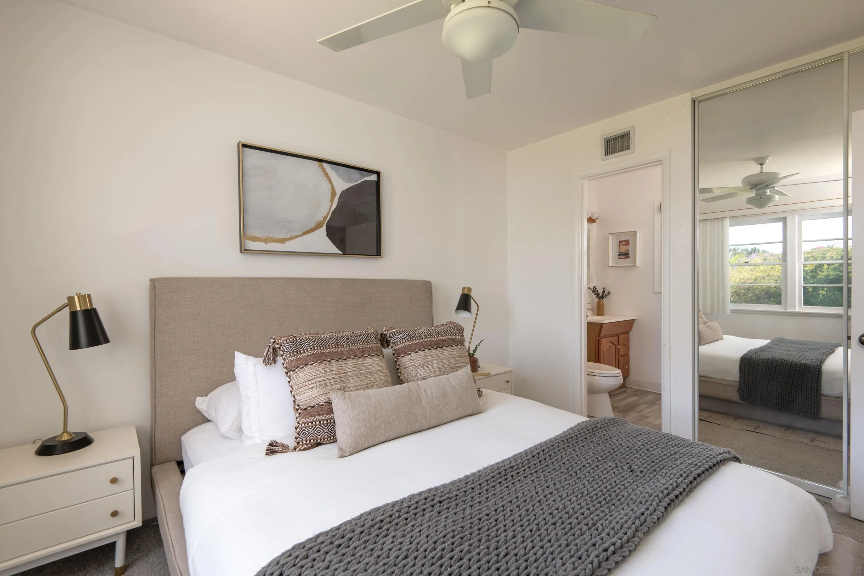 4257 Taos Dr