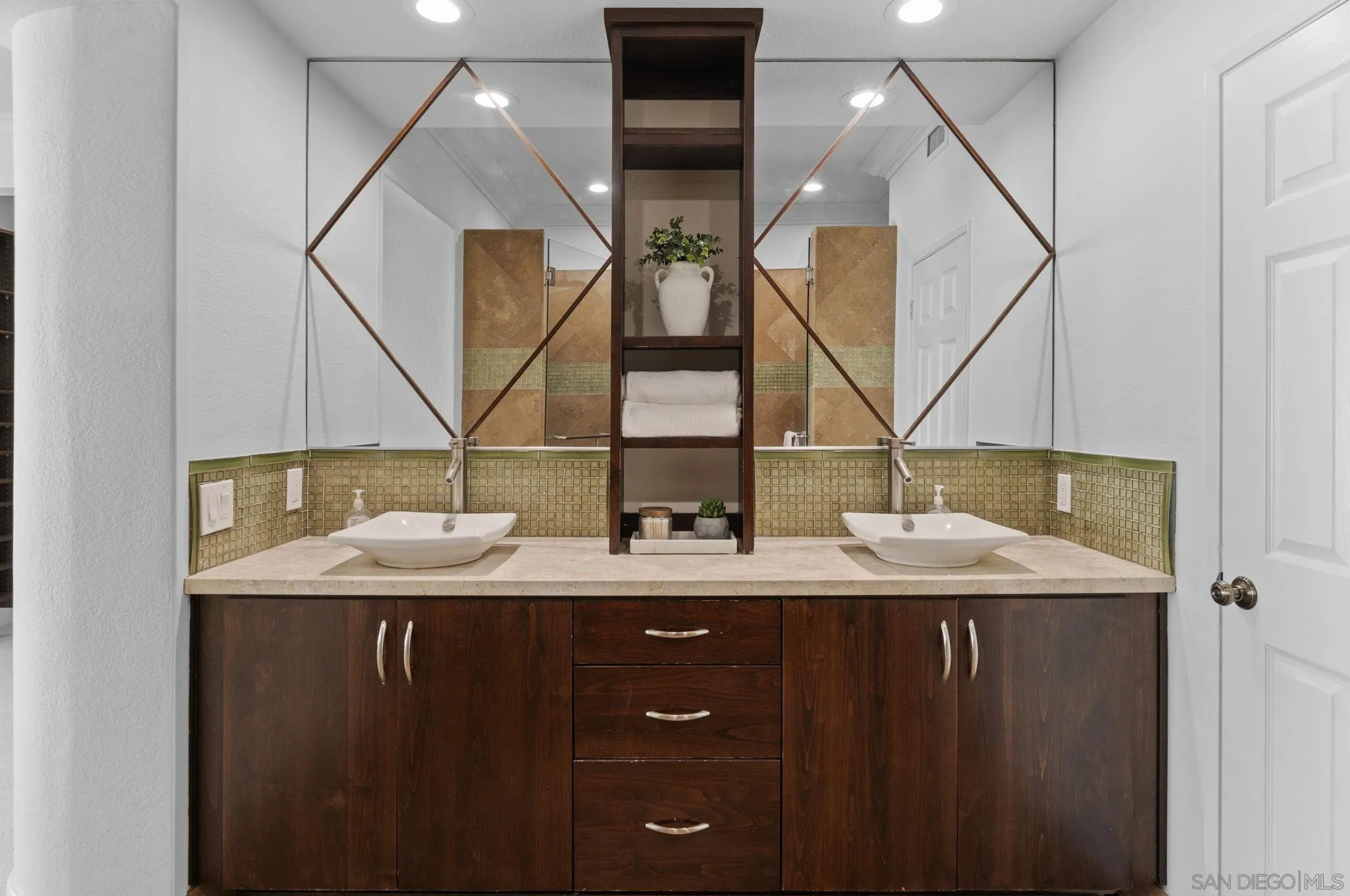4383 Nobel Dr Unit 88