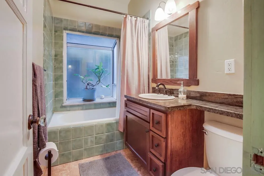 438 Retaheim Way