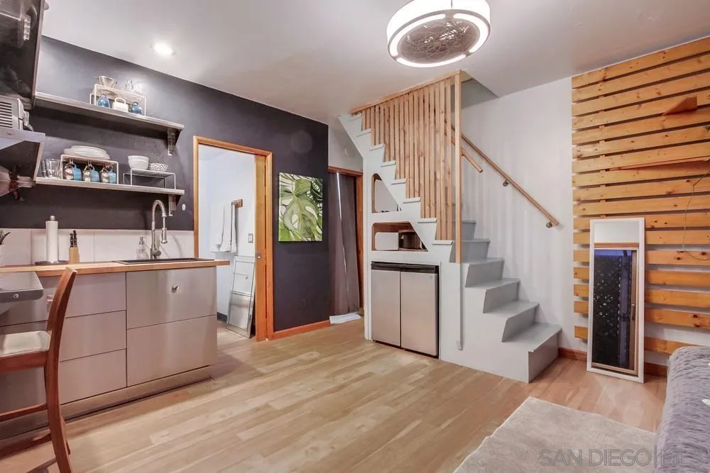 438 Retaheim Way