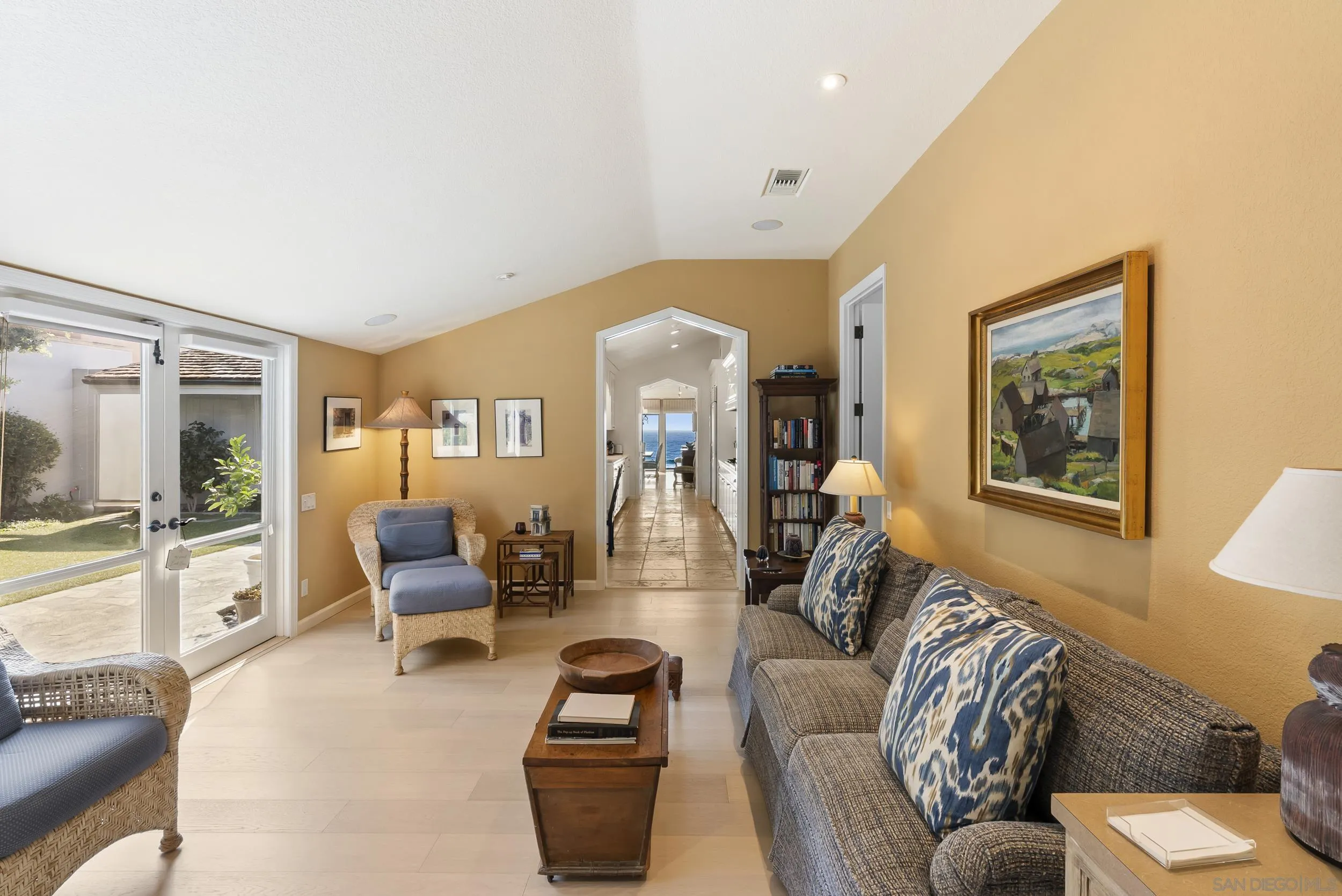 8510 El Paseo Grande