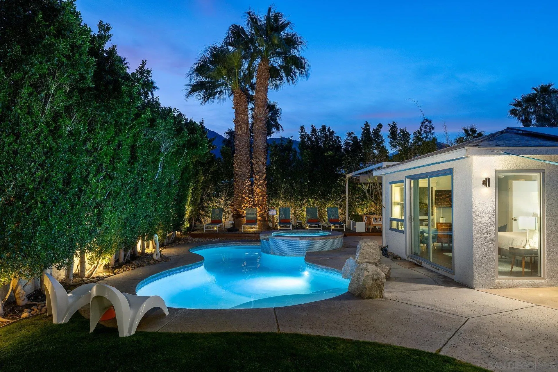 133 W San Carlos Road