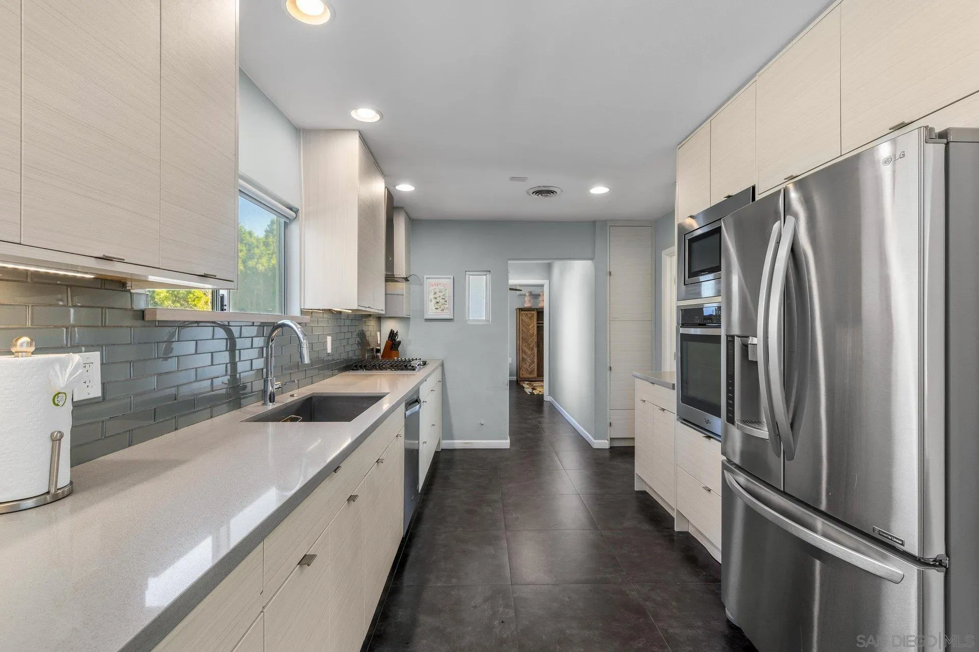 133 W San Carlos Road