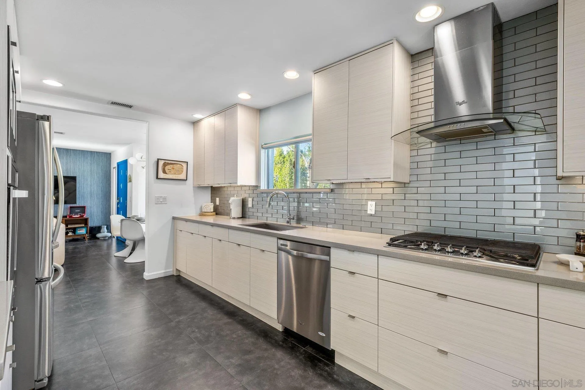 133 W San Carlos Road