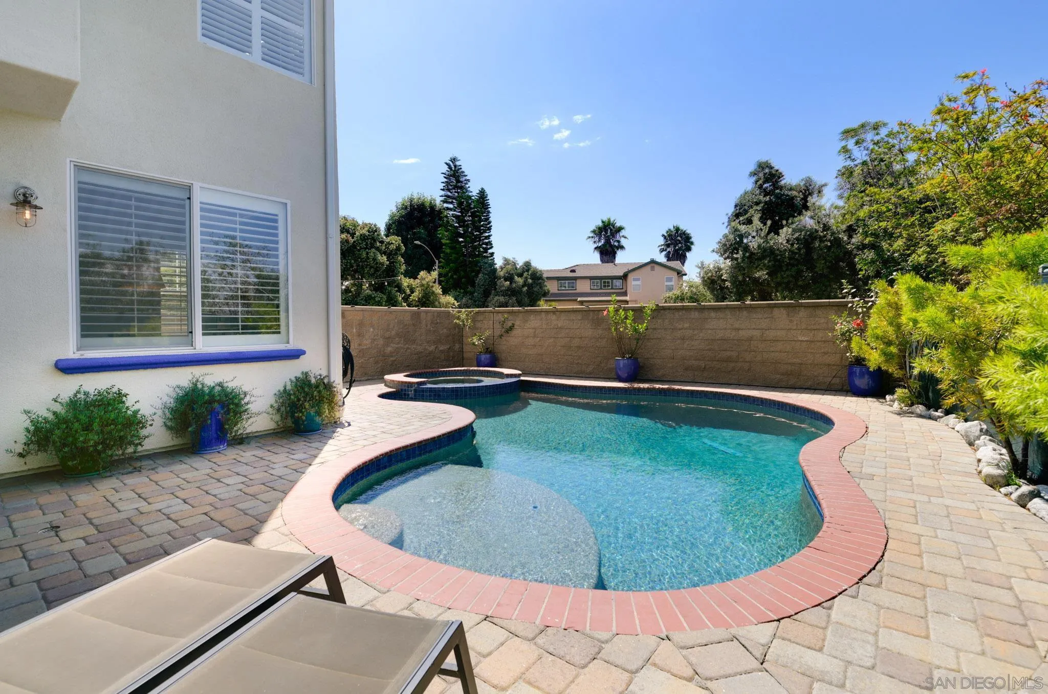 3498 3498 Harwich Dr