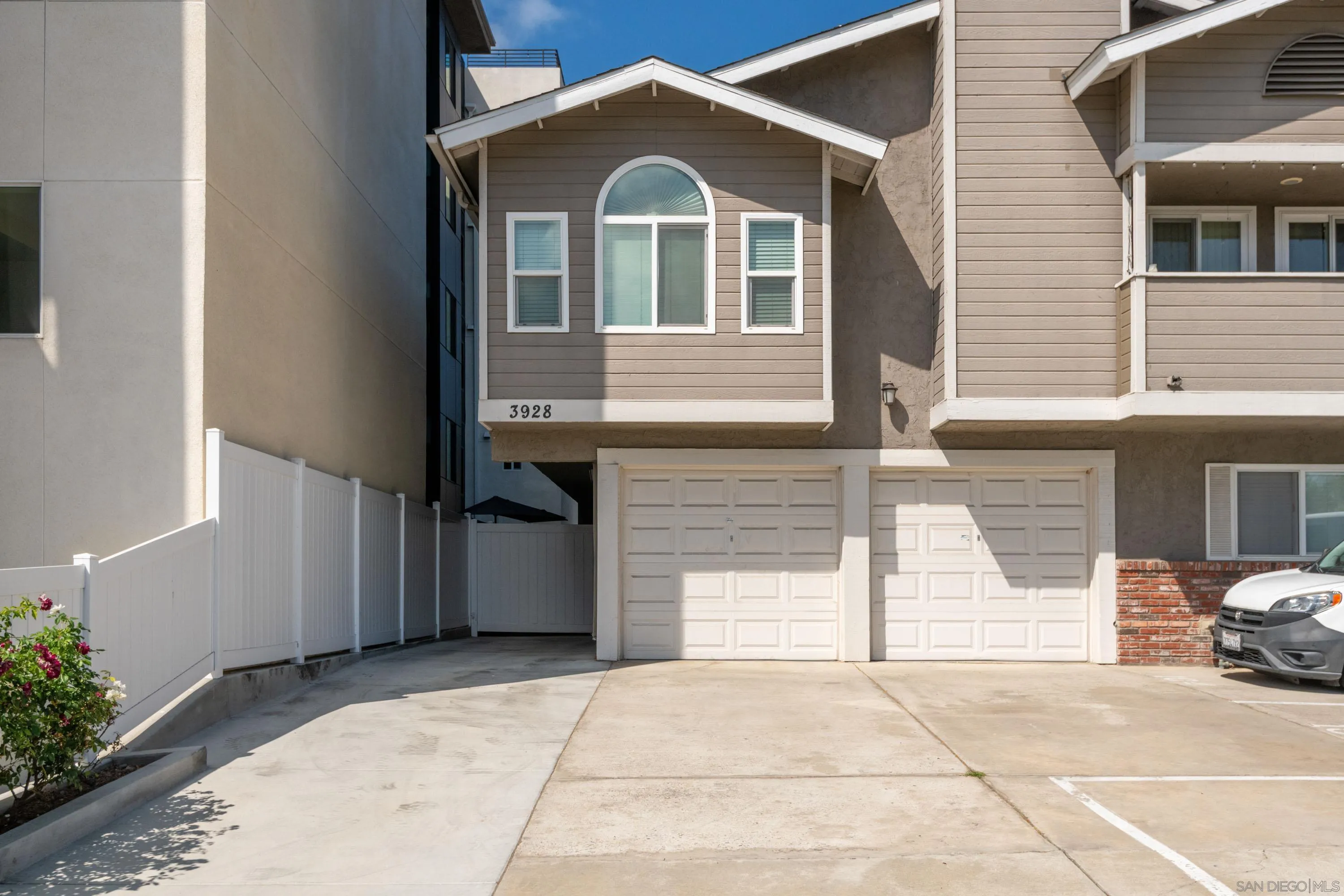 3928 Arizona St Unit 3
