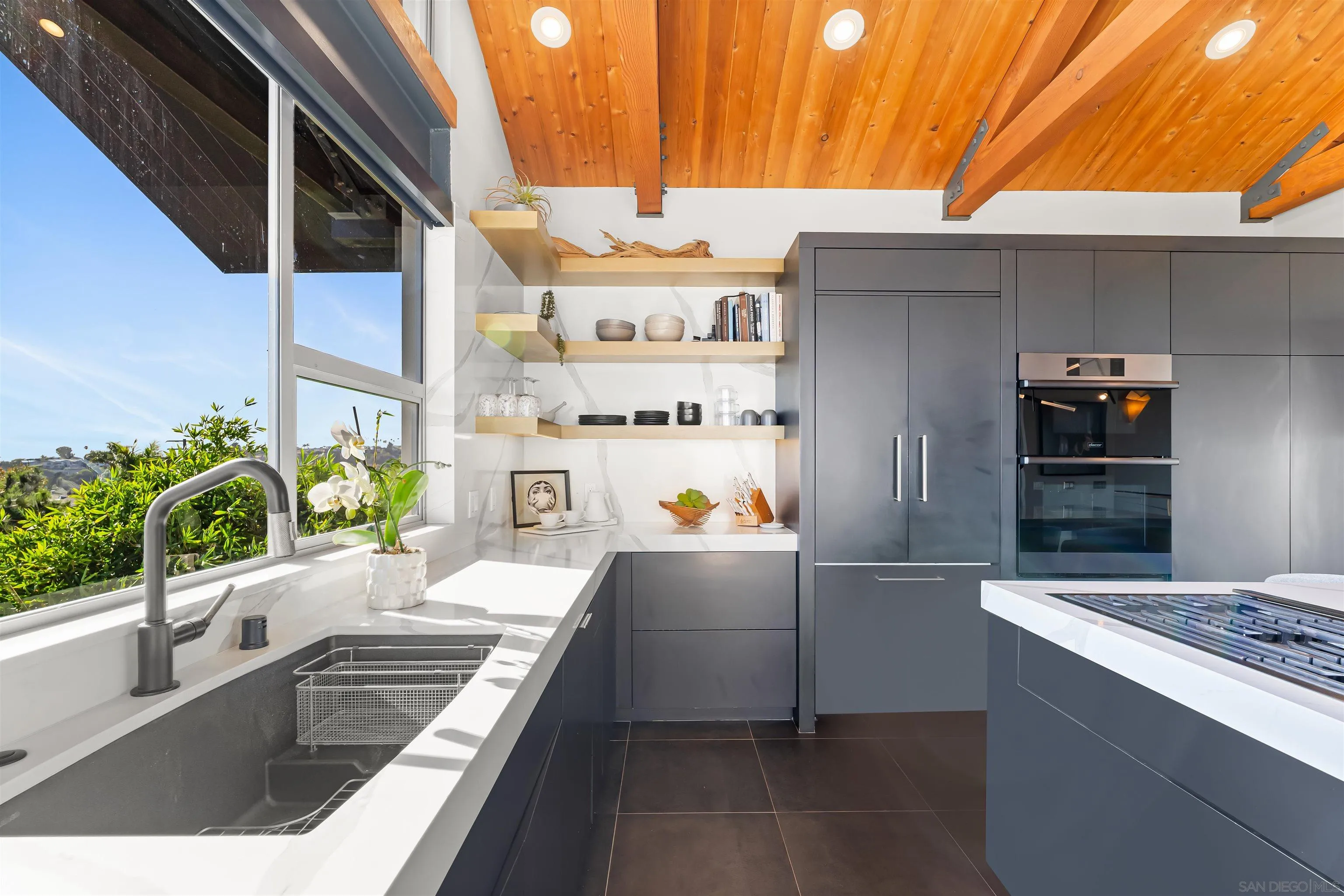 5259 Pacifica Dr