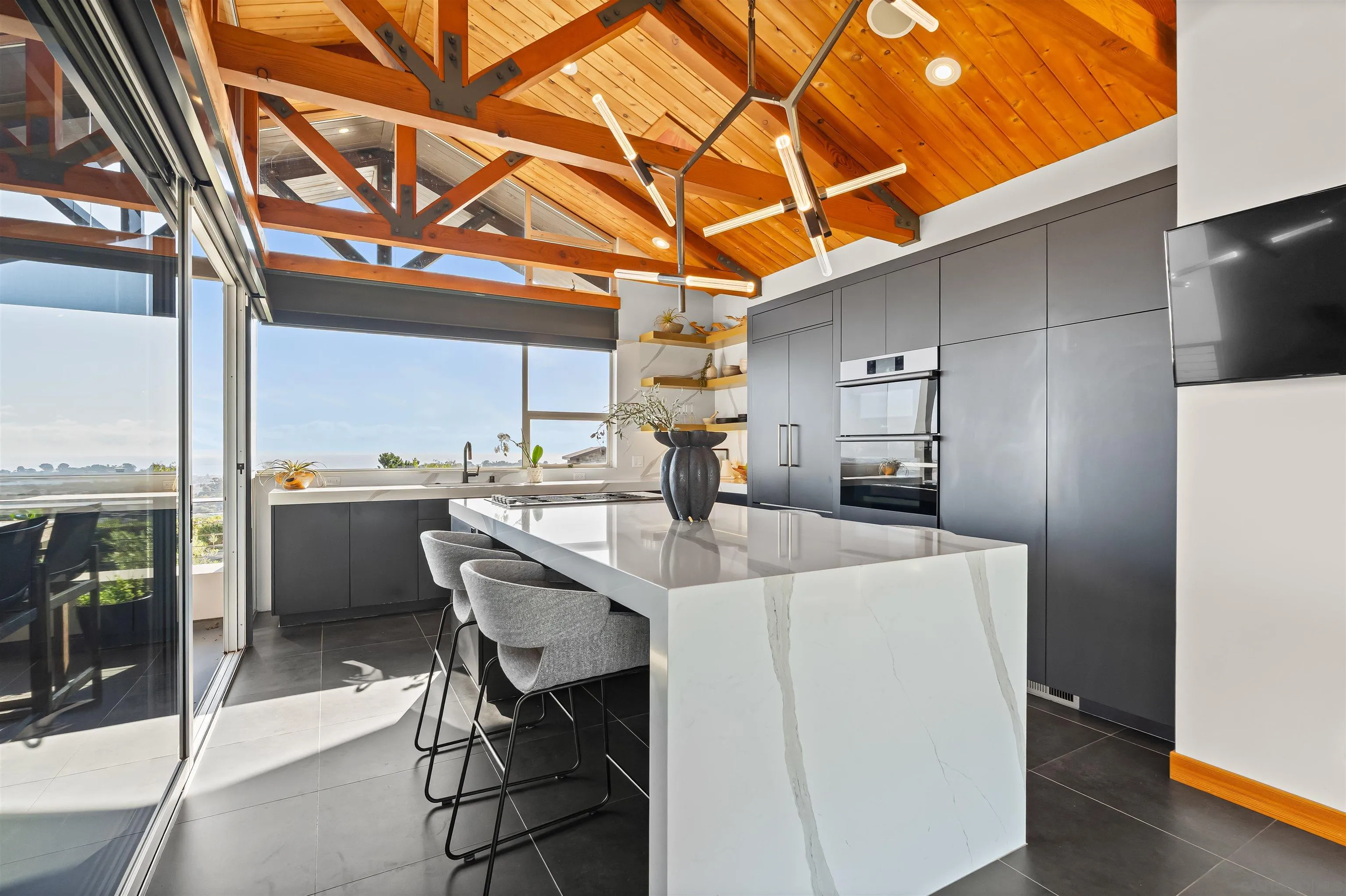 5259 Pacifica Dr