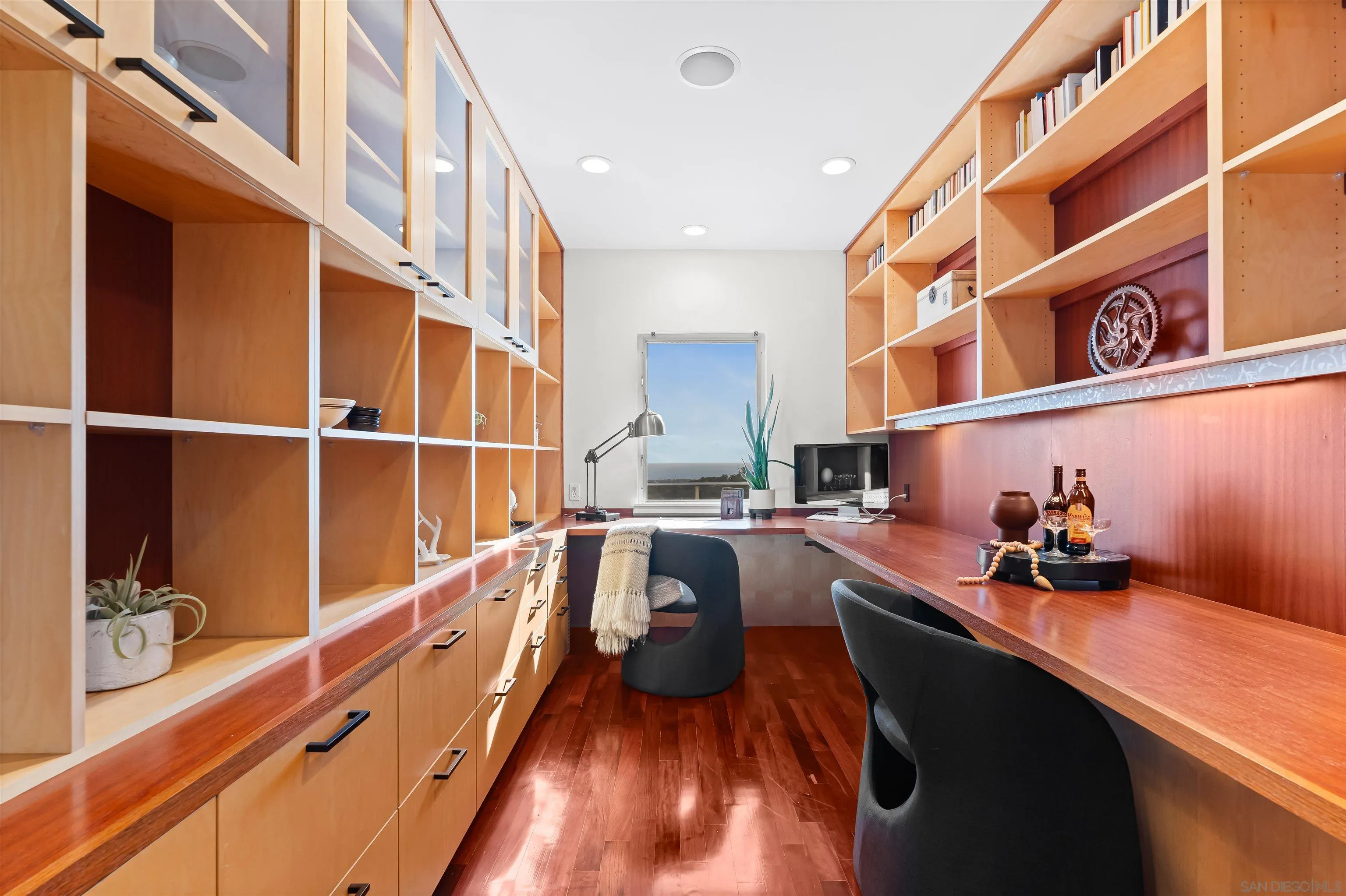 5259 Pacifica Dr