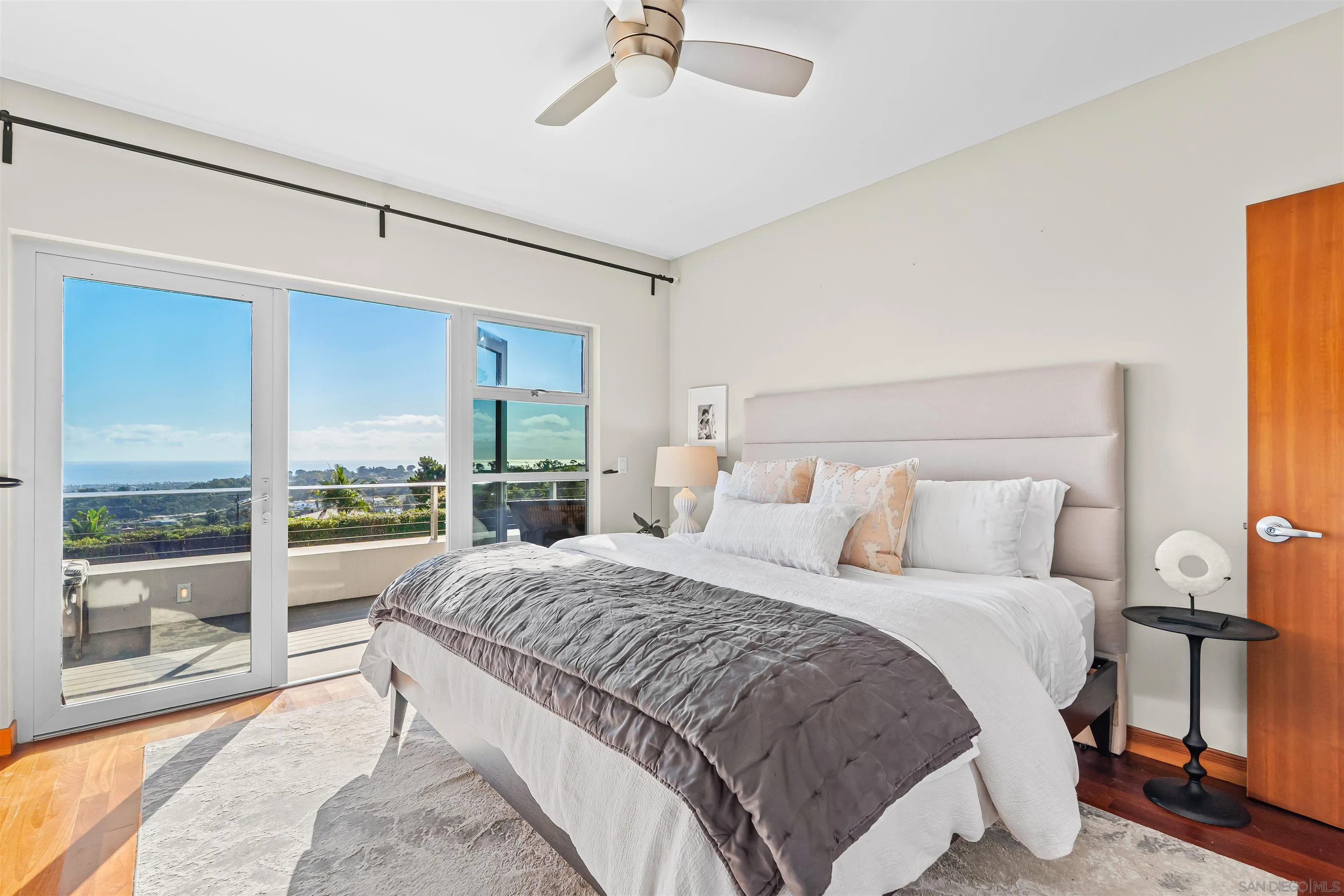 5259 Pacifica Dr