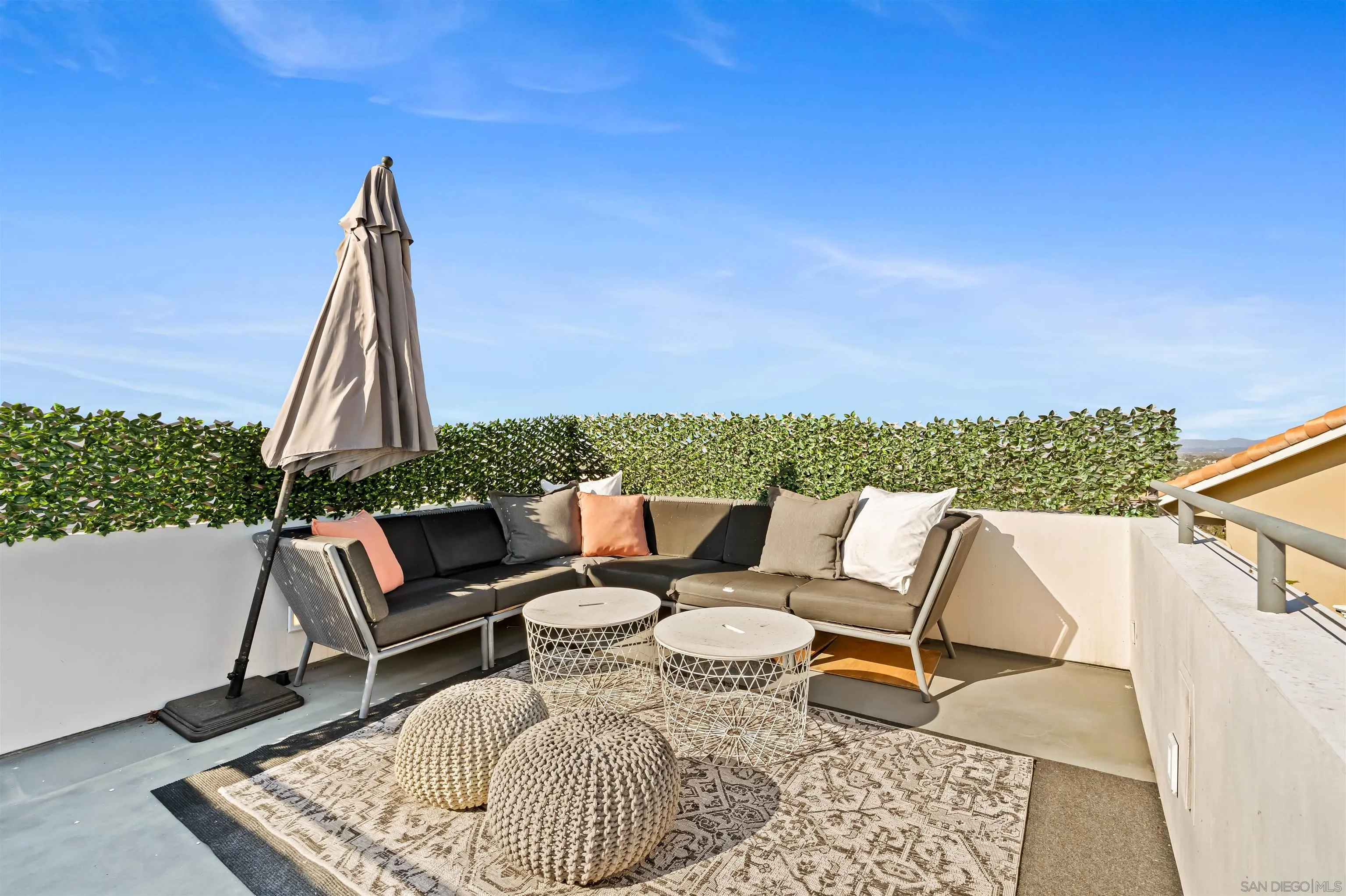 5259 Pacifica Dr