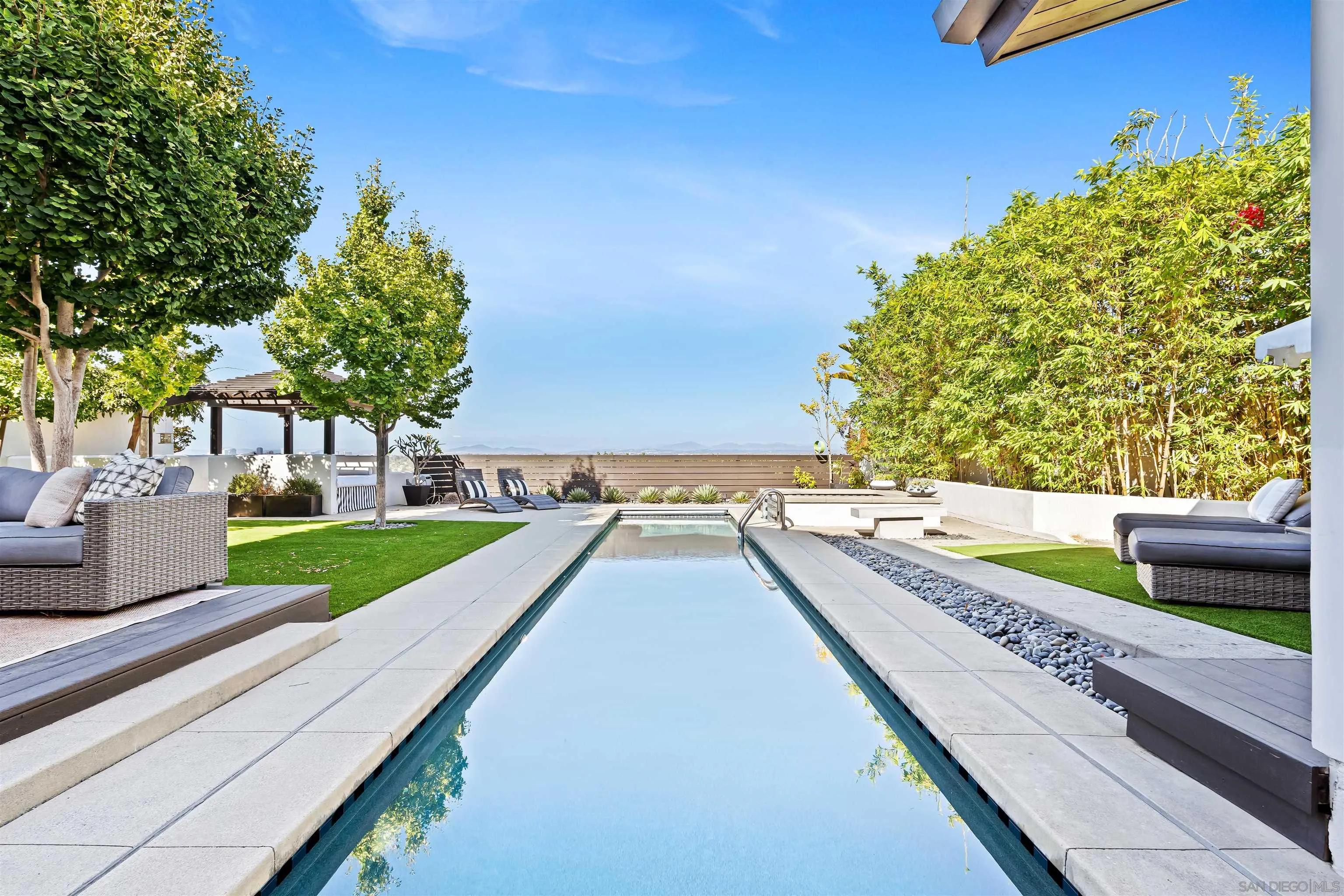 5259 Pacifica Dr