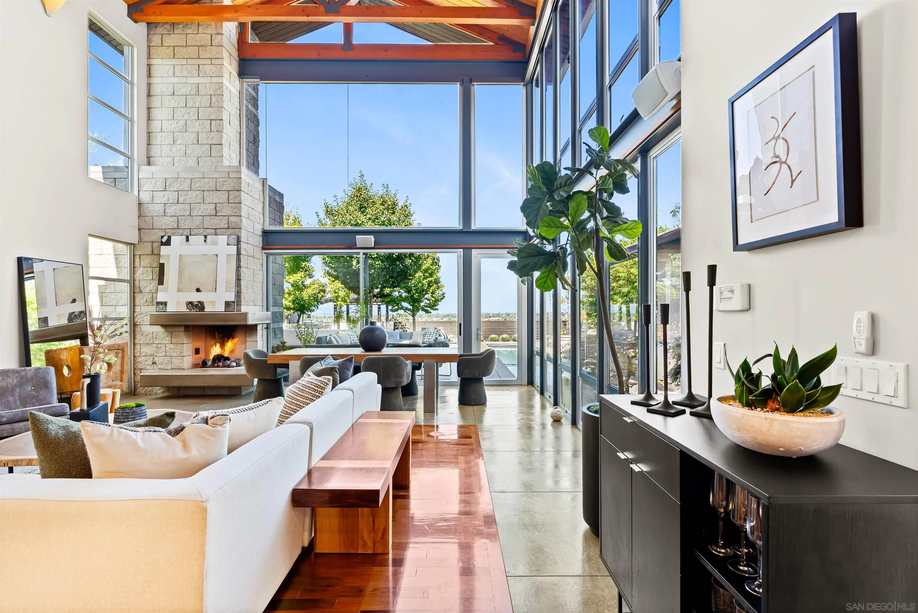 5259 Pacifica Dr