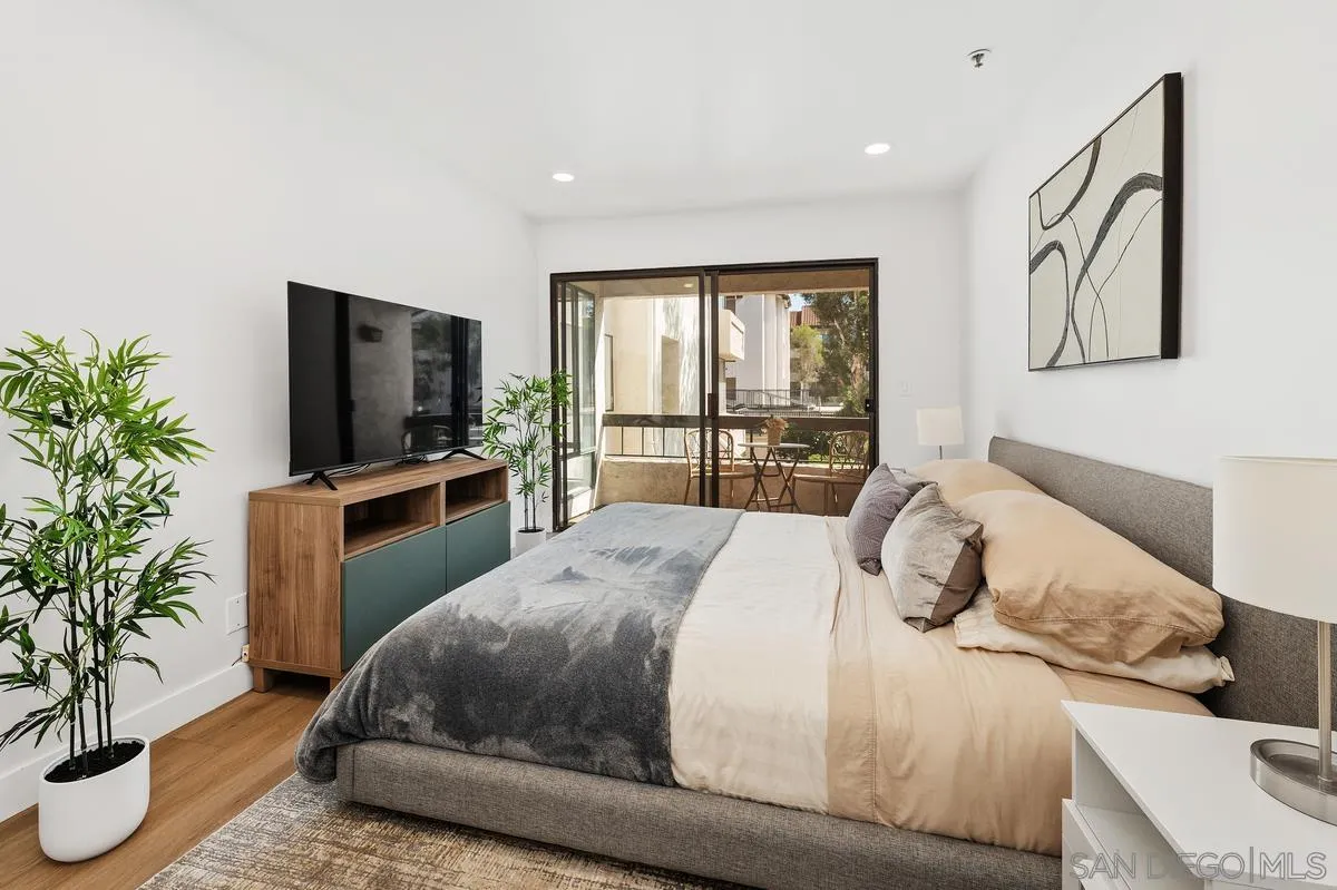 5605 Friars Rd Unit 288