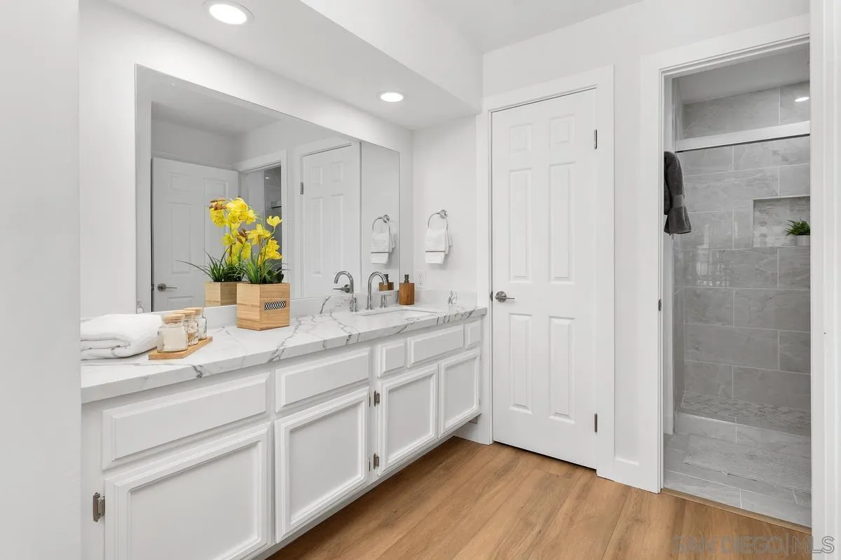 5605 Friars Rd Unit 288