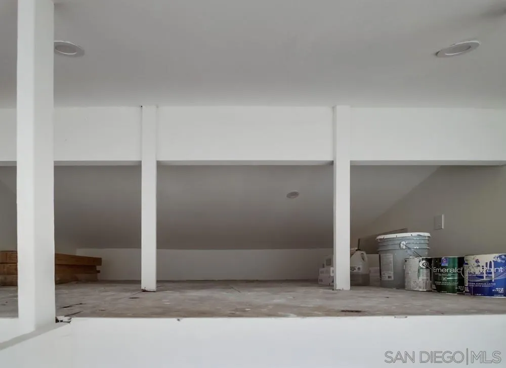 2065 Caminito San Nicholas