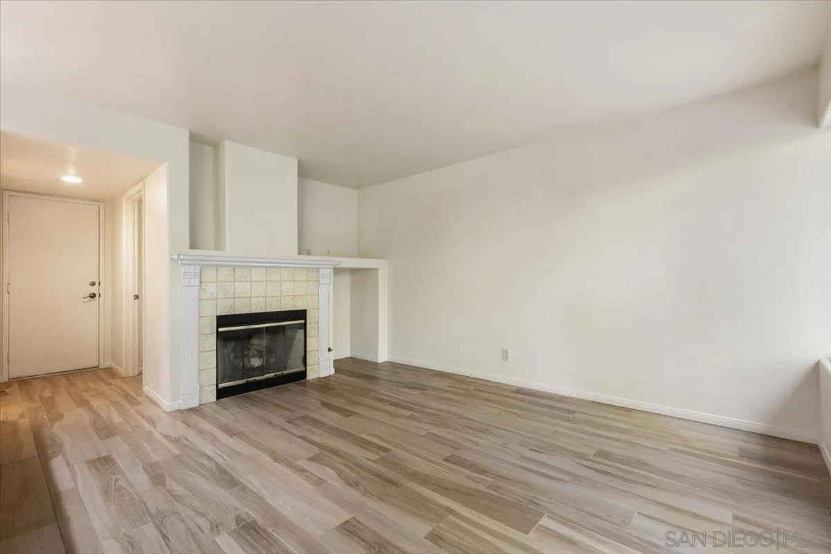 2130 Anda Lucia Way