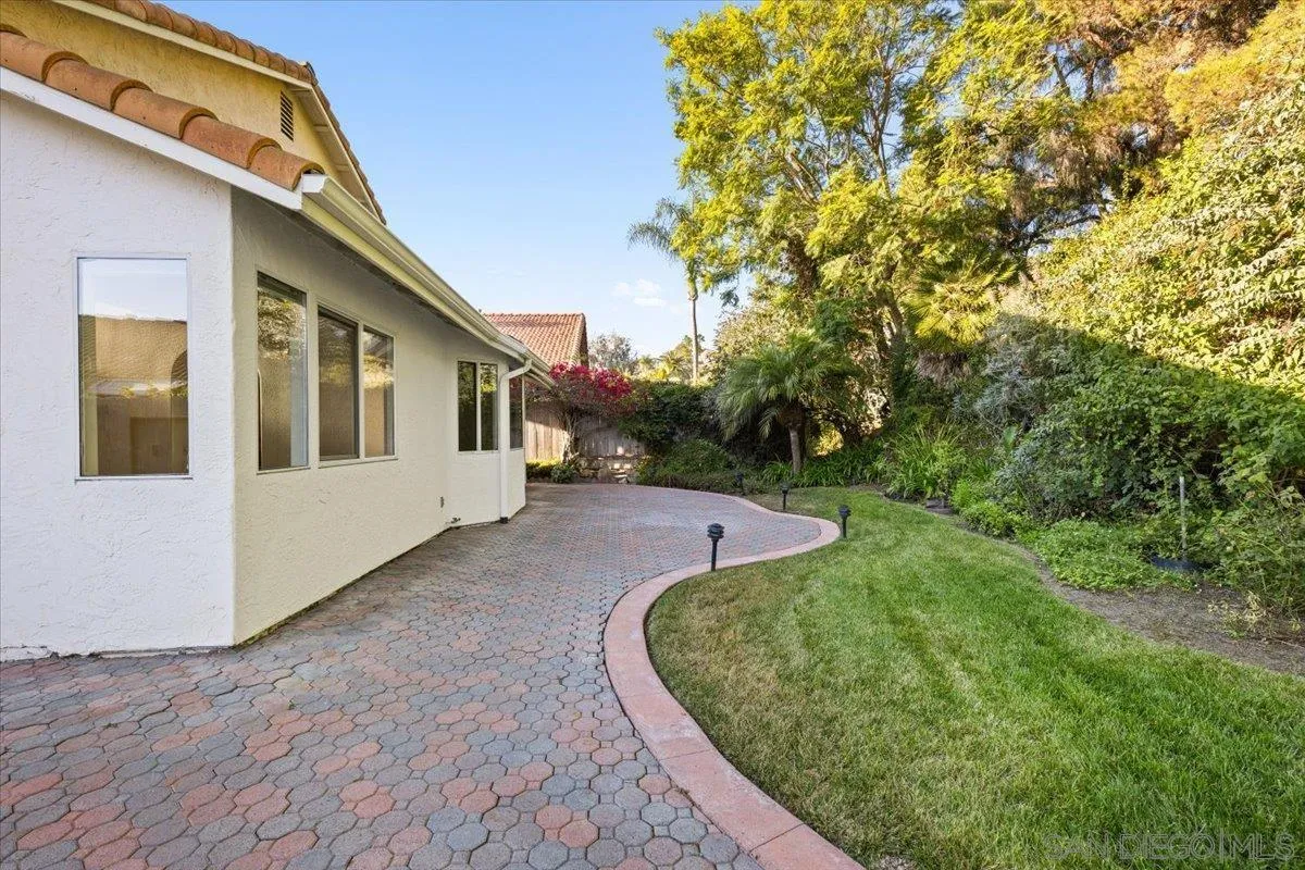 2130 Anda Lucia Way