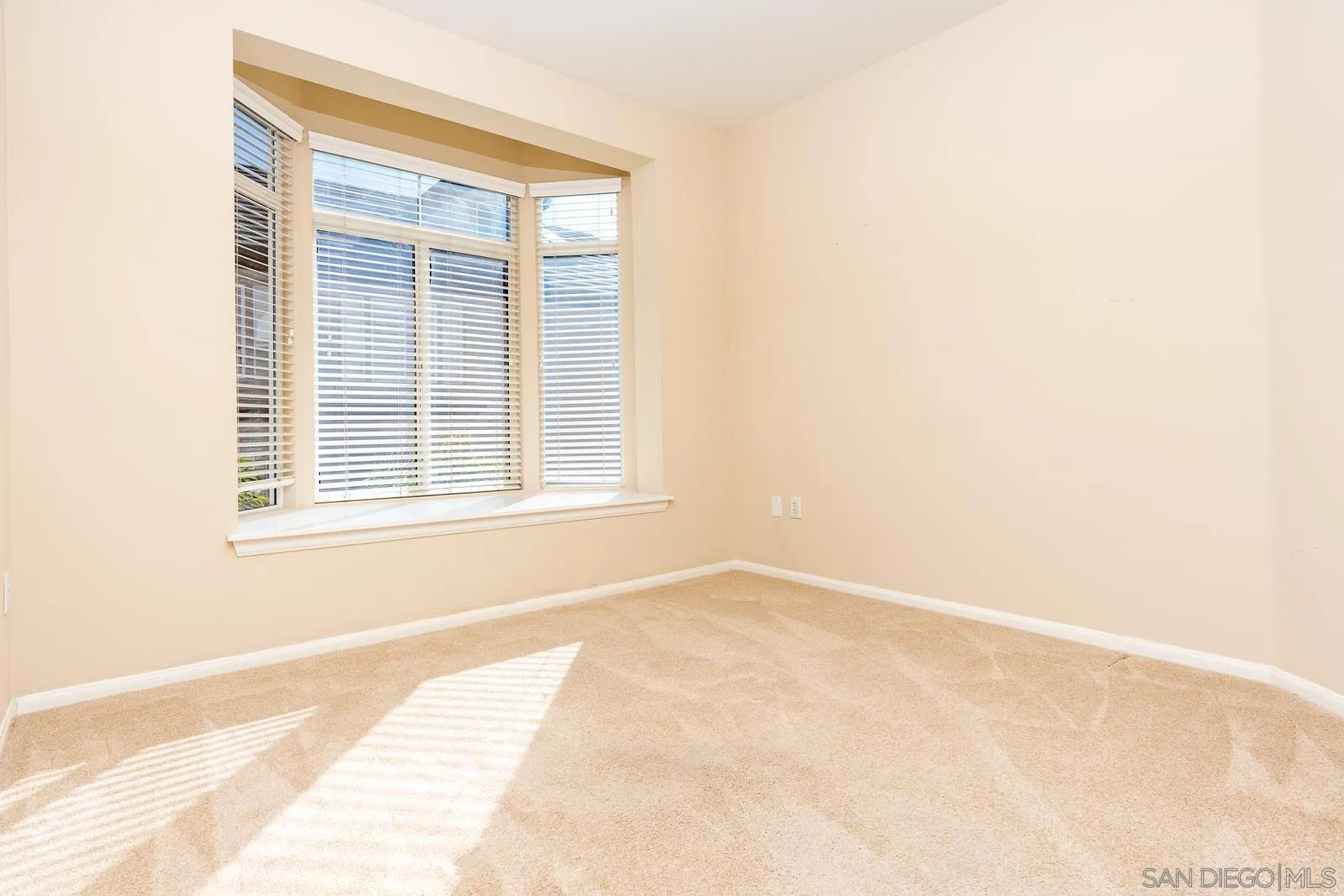 2400 5th Ave Unit 301