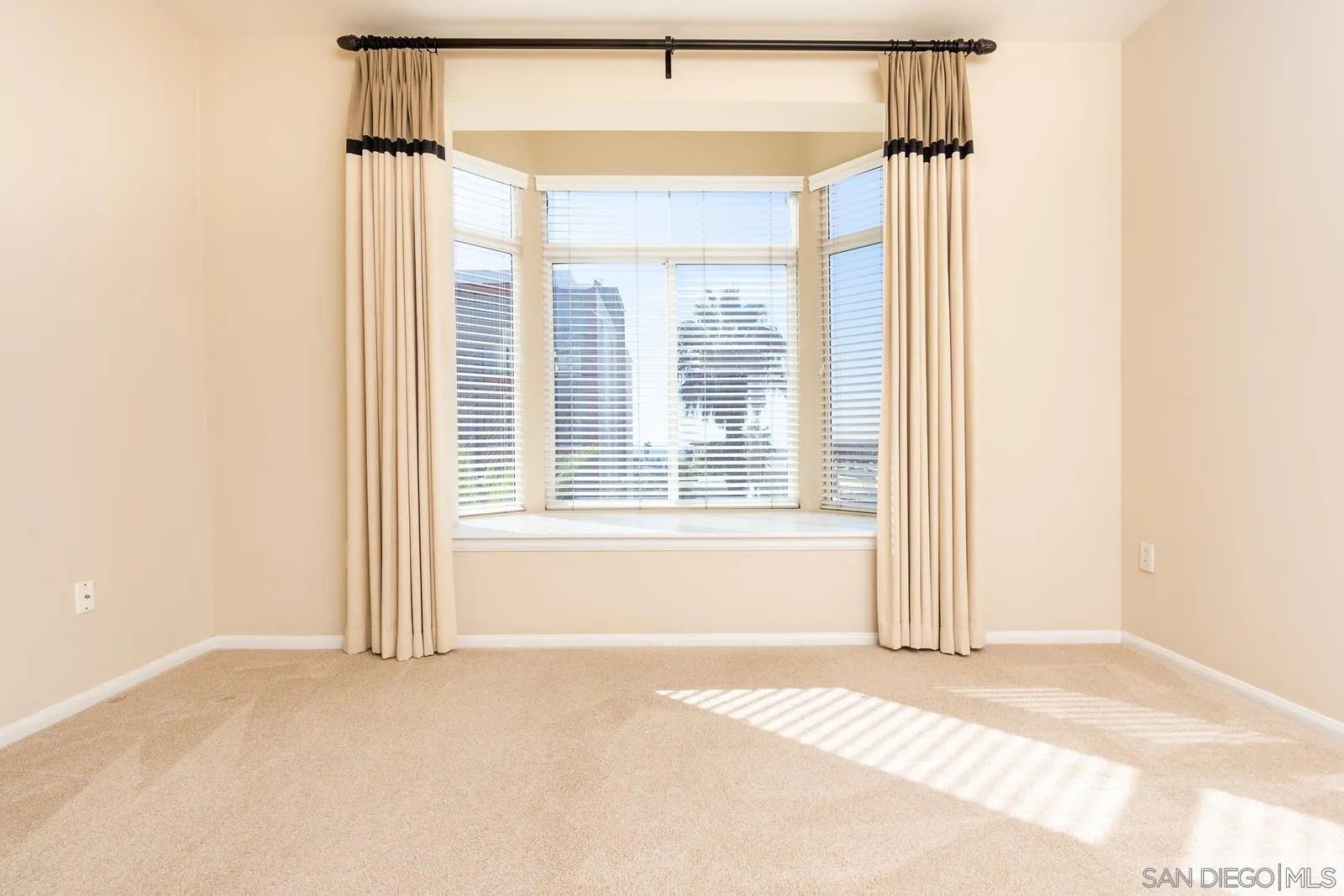 2400 5th Ave Unit 301