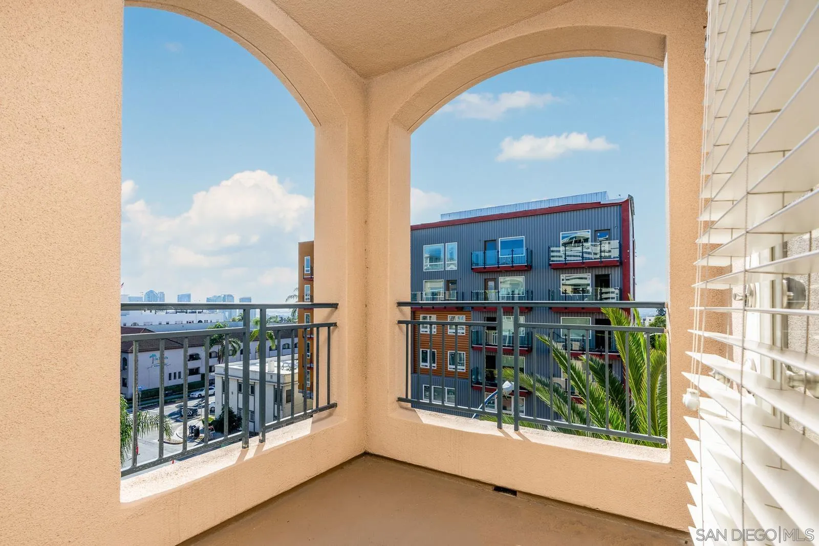 2400 5th Ave Unit 301