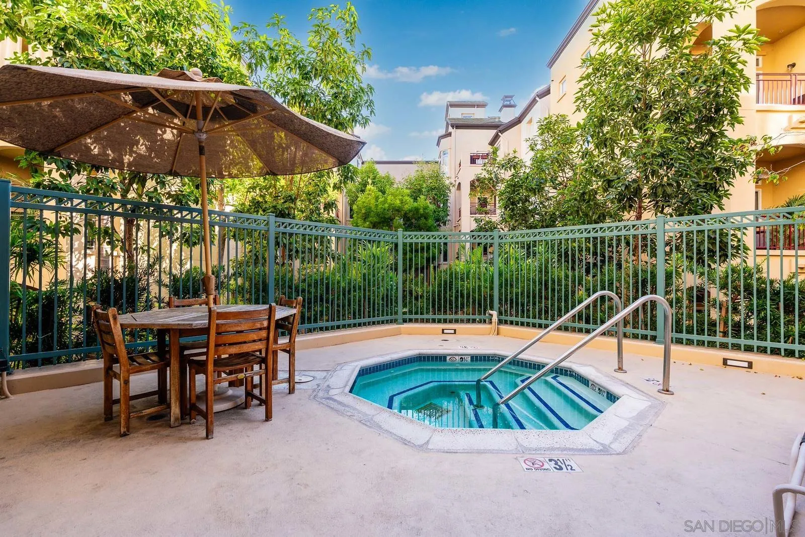 2400 5th Ave Unit 301