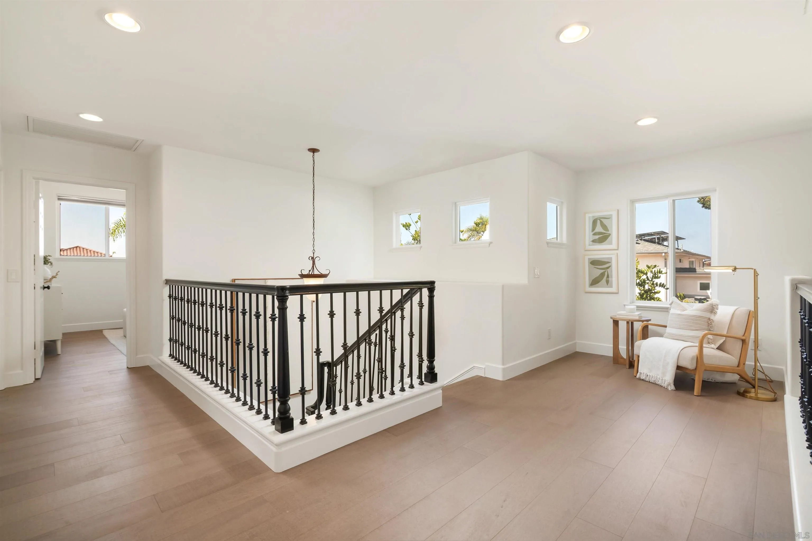 1040 Van Nuys Street