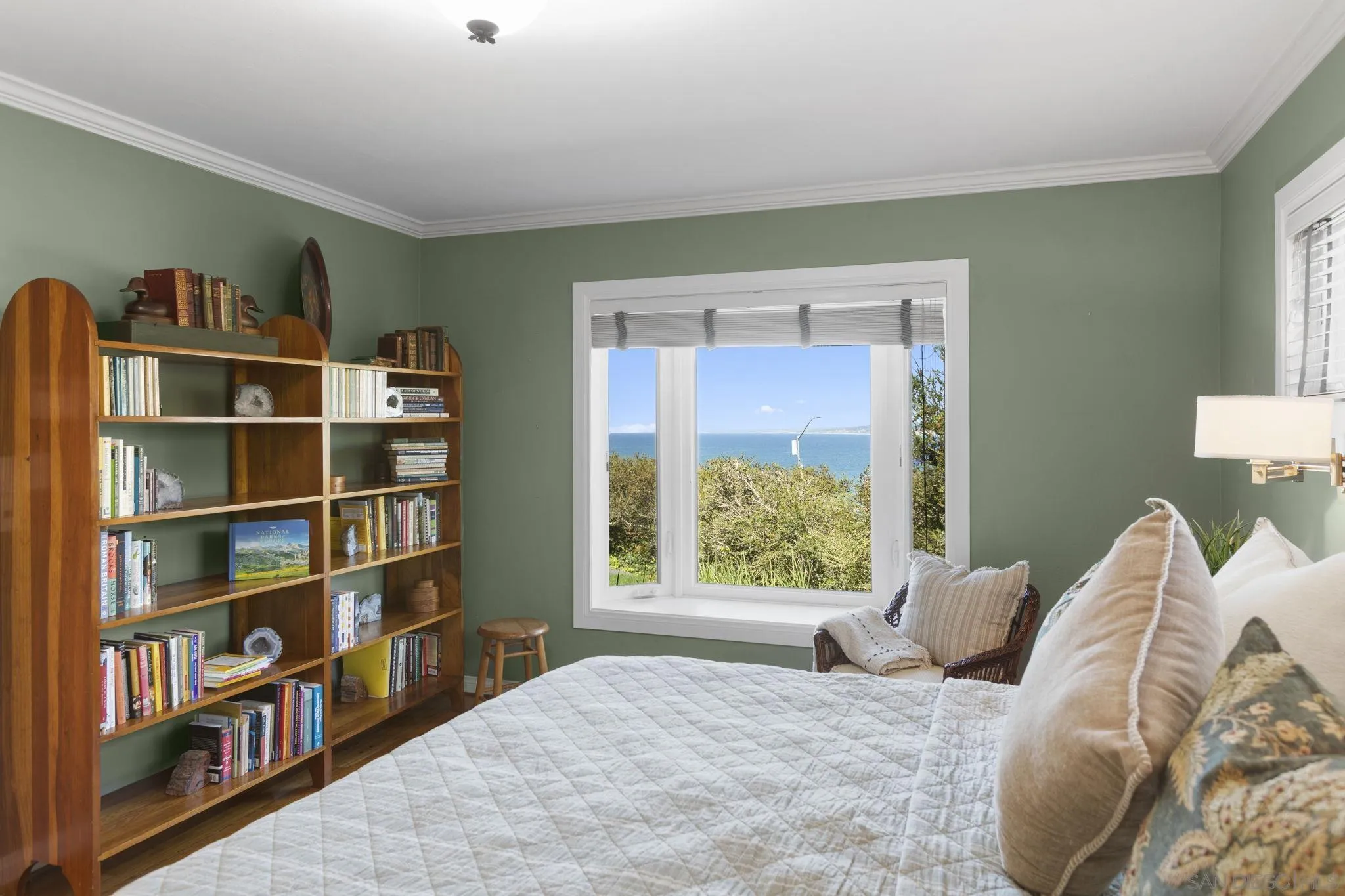 1659 Torrey Pines Rd