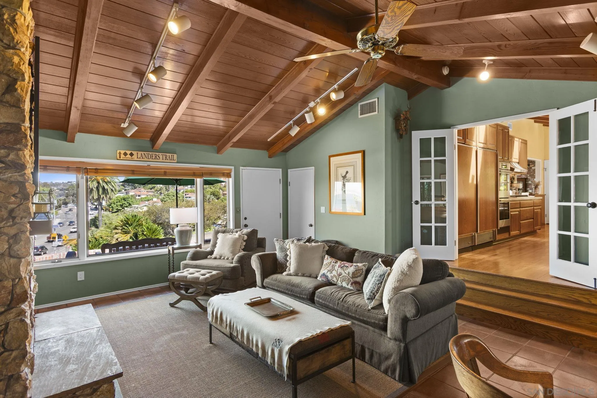1659 Torrey Pines Rd
