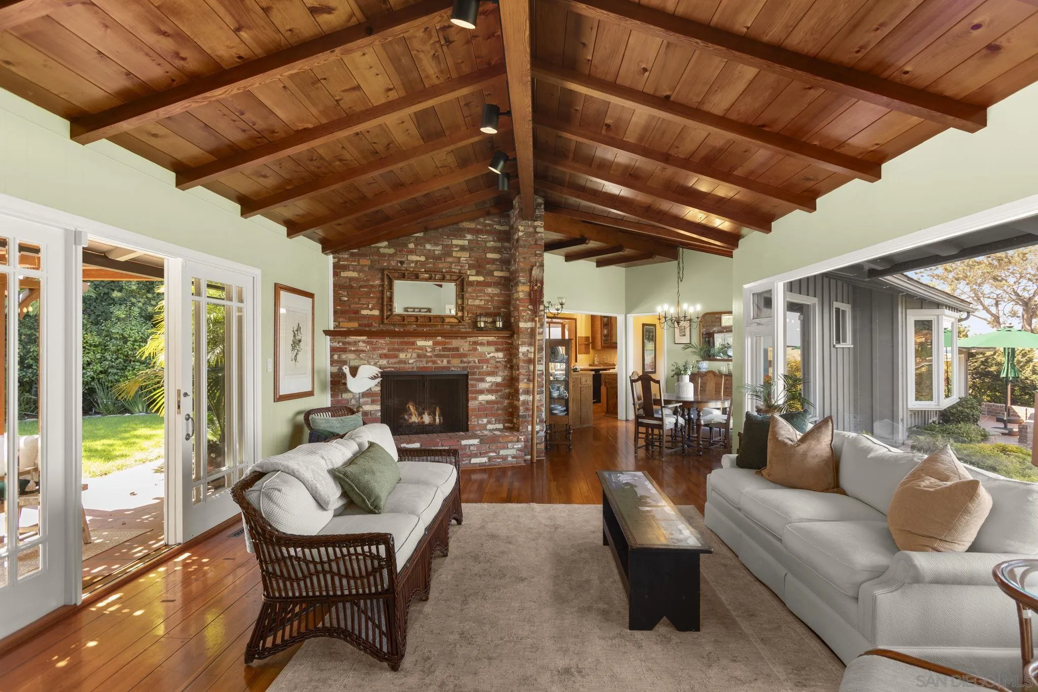 1659 Torrey Pines Rd