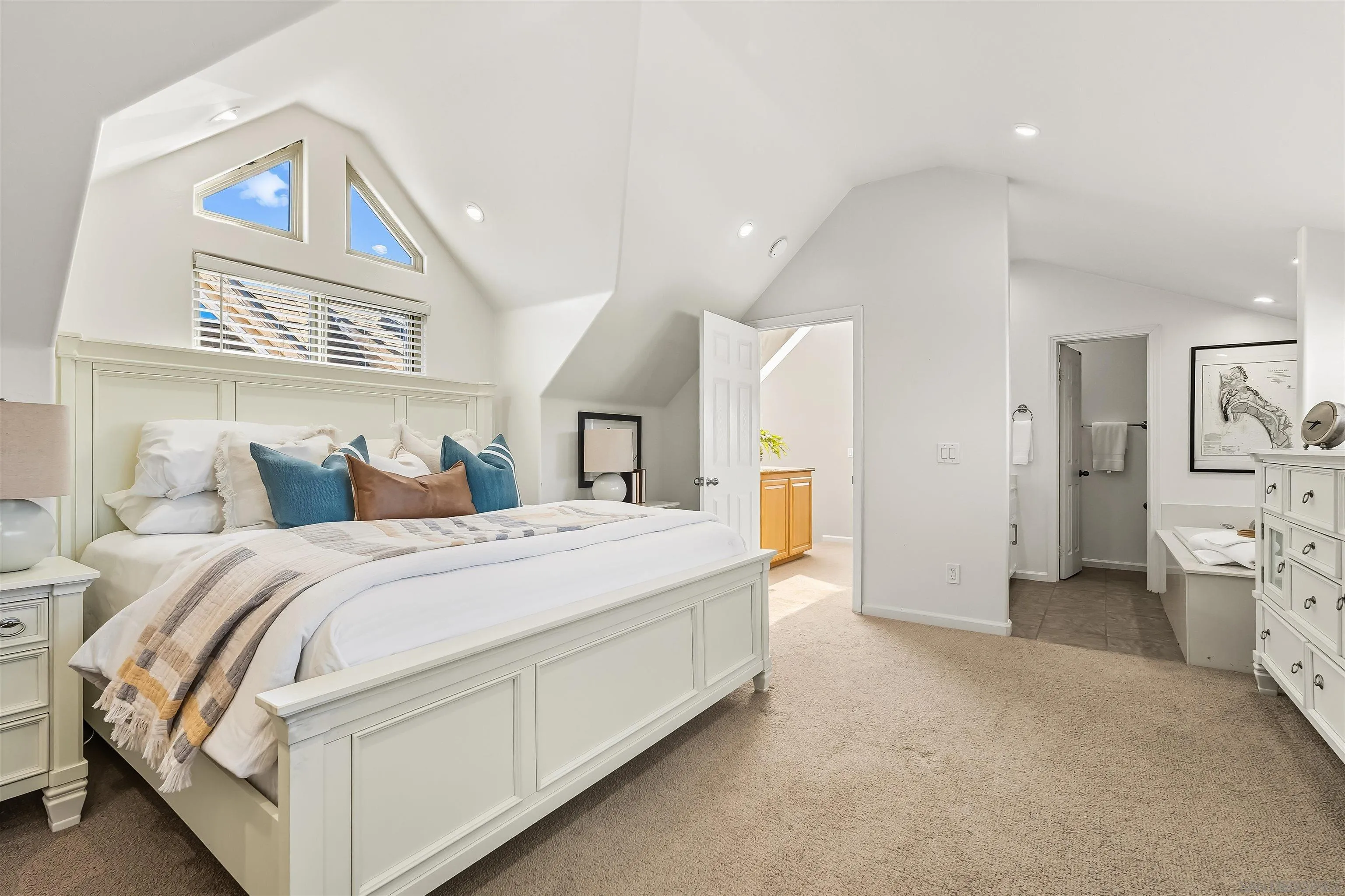806 Redondo Ct