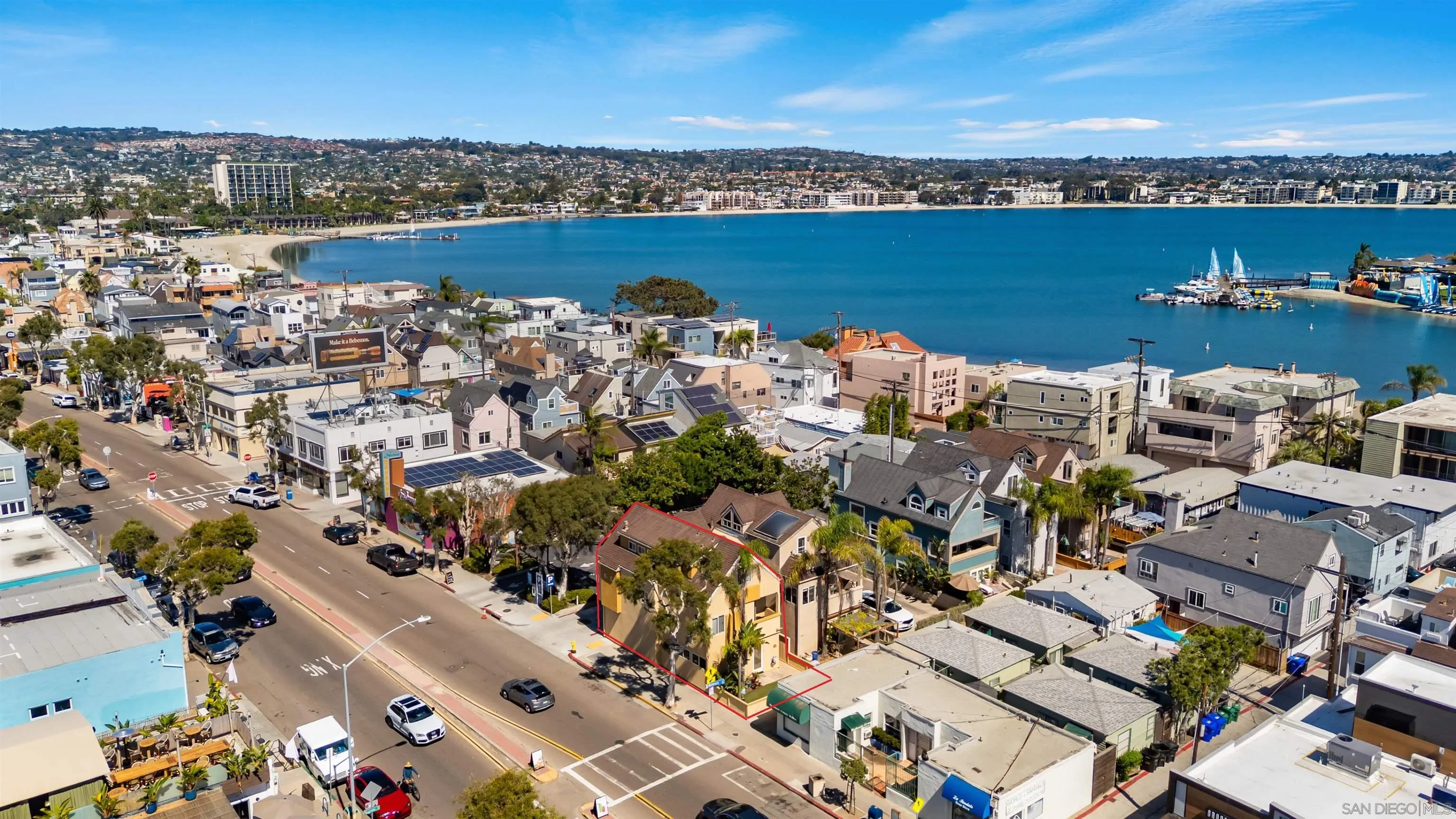 806 Redondo Ct
