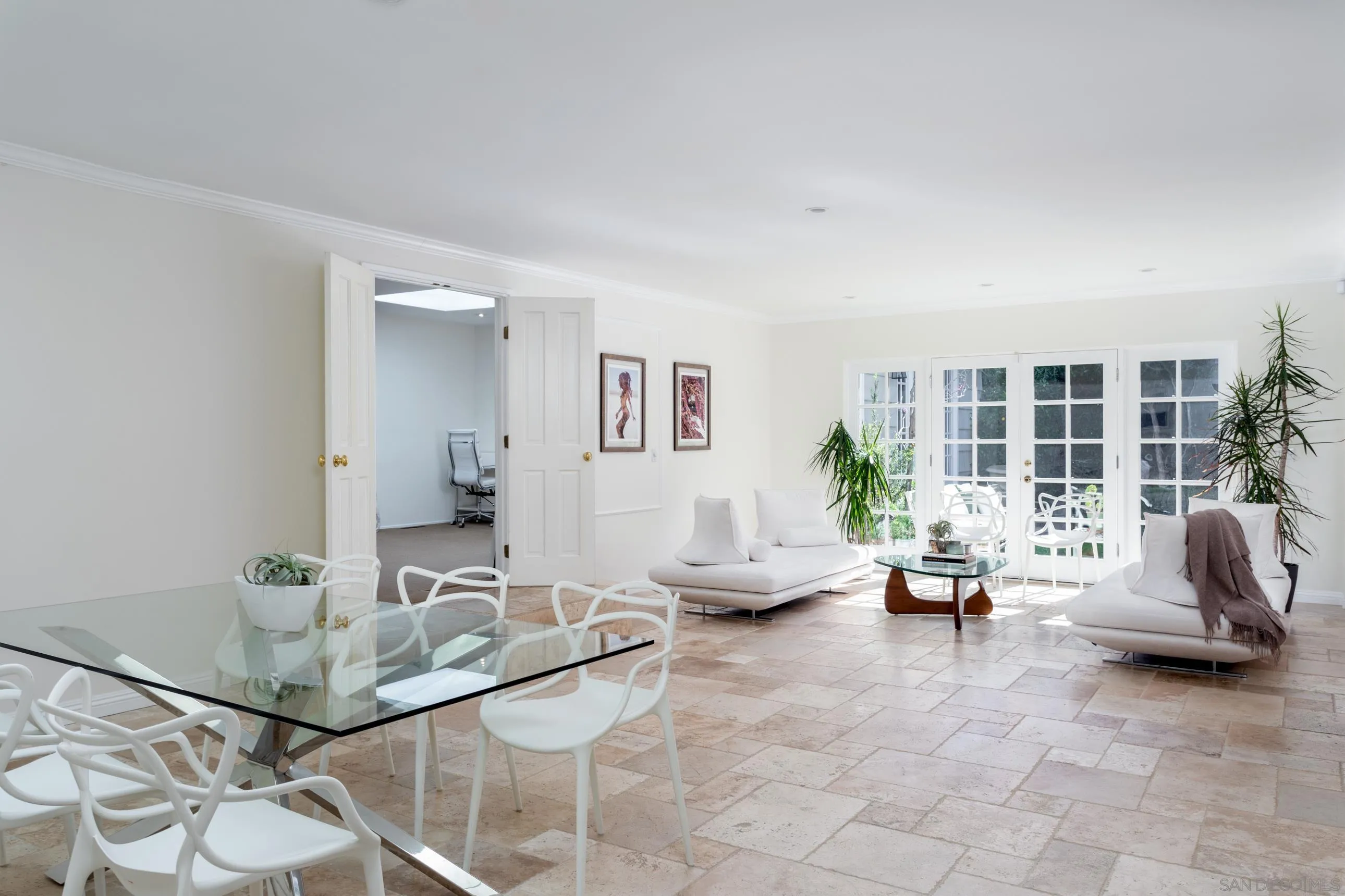 1211 Virginia Way