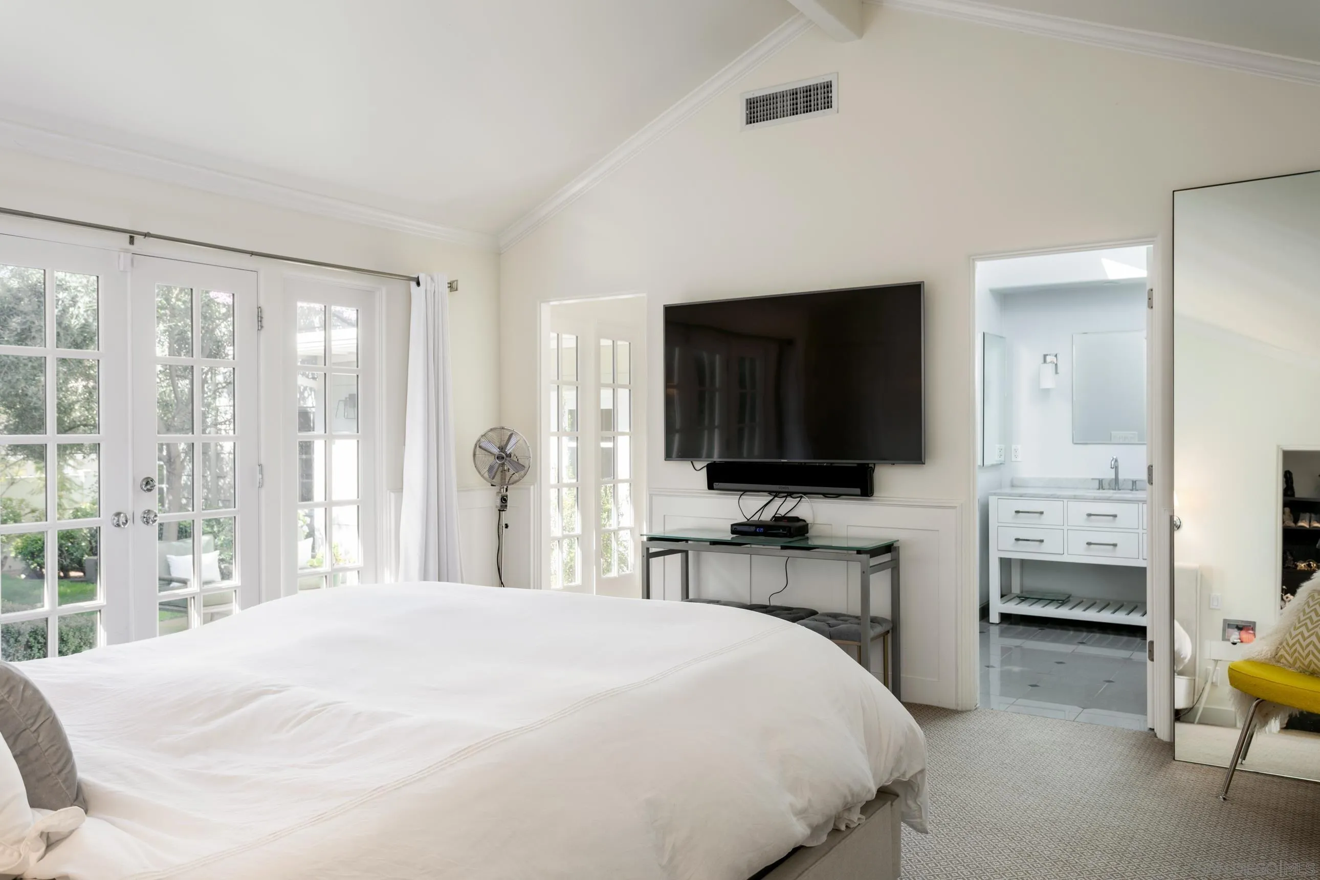 1211 Virginia Way