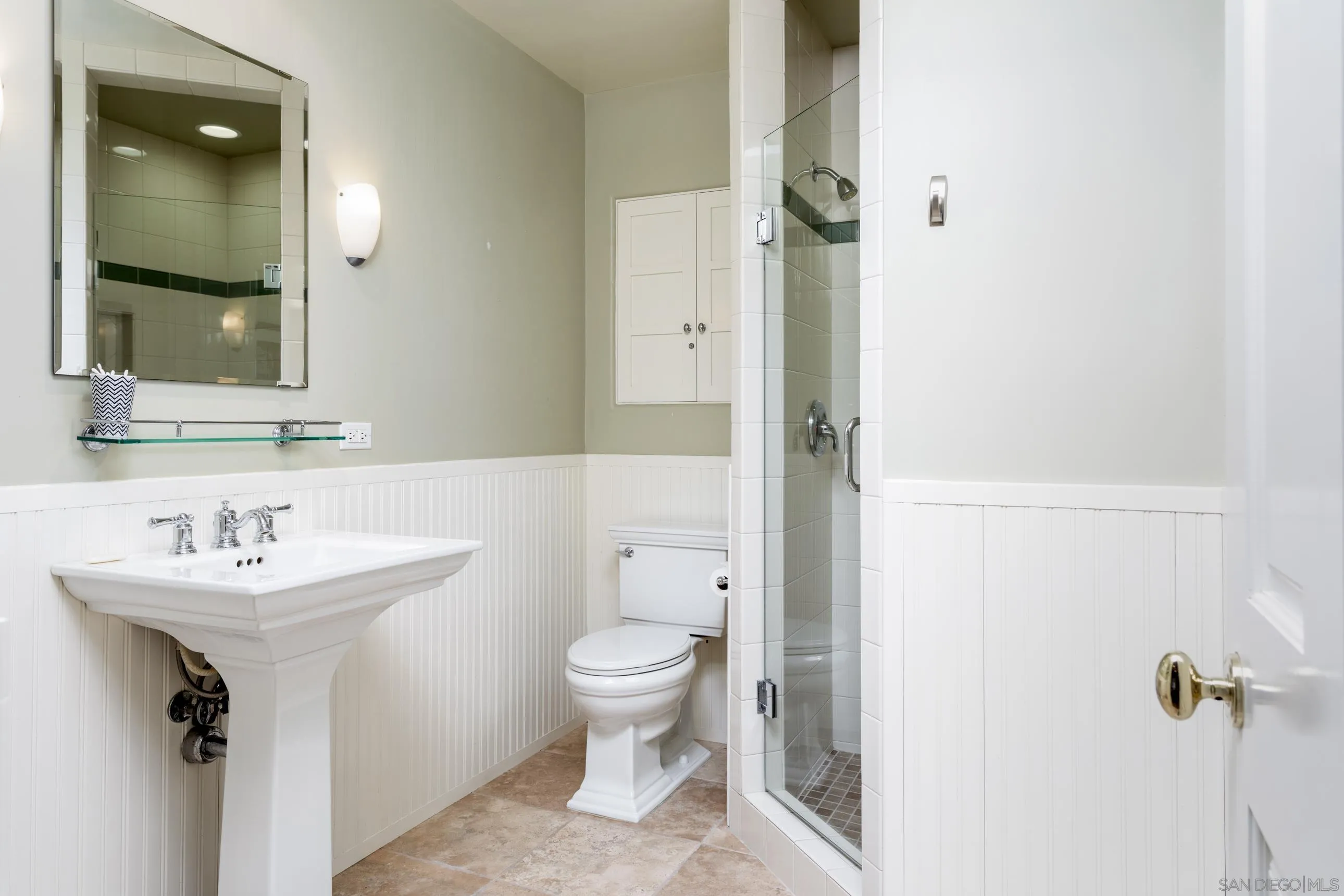 1211 Virginia Way