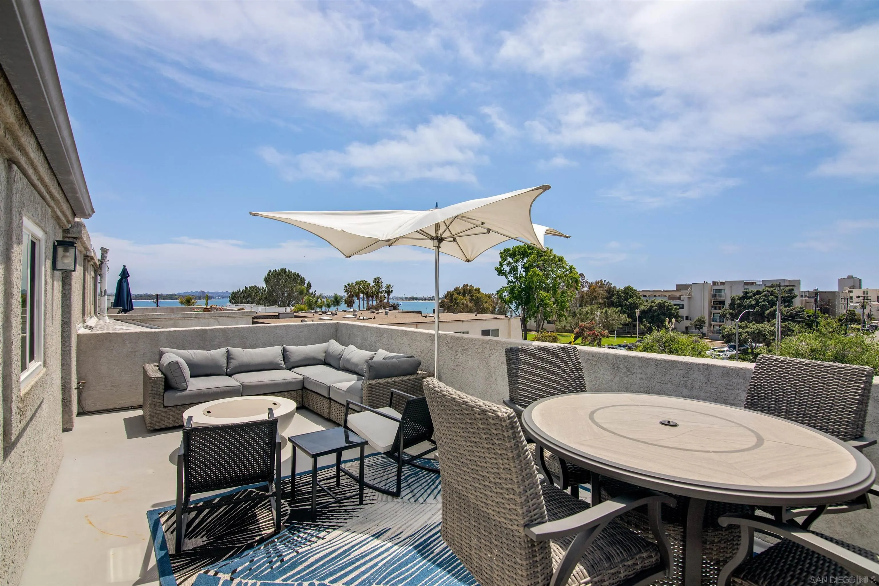 1323 Pacific Beach Dr Unit F