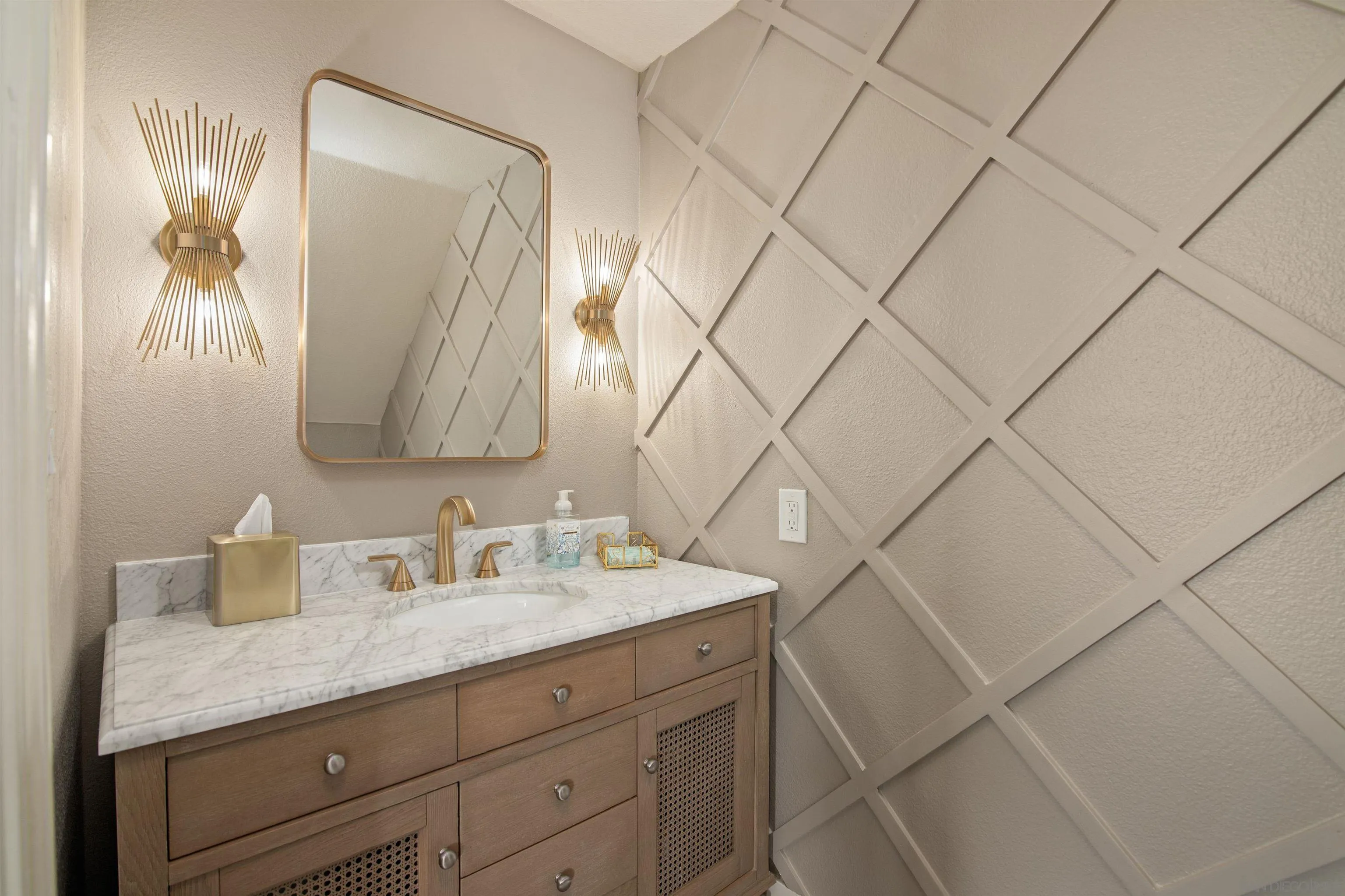 1323 Pacific Beach Dr Unit F