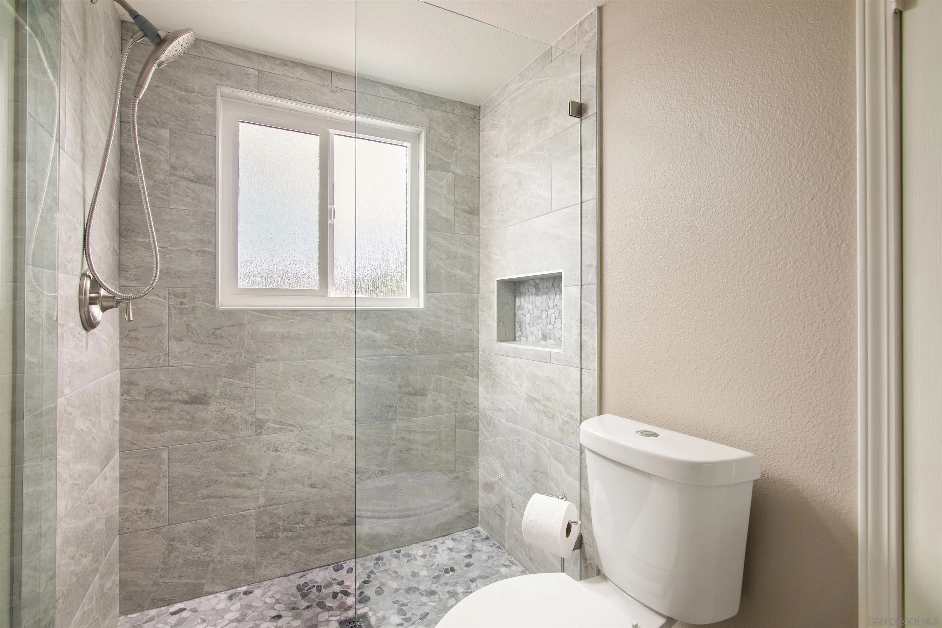 1323 Pacific Beach Dr Unit F