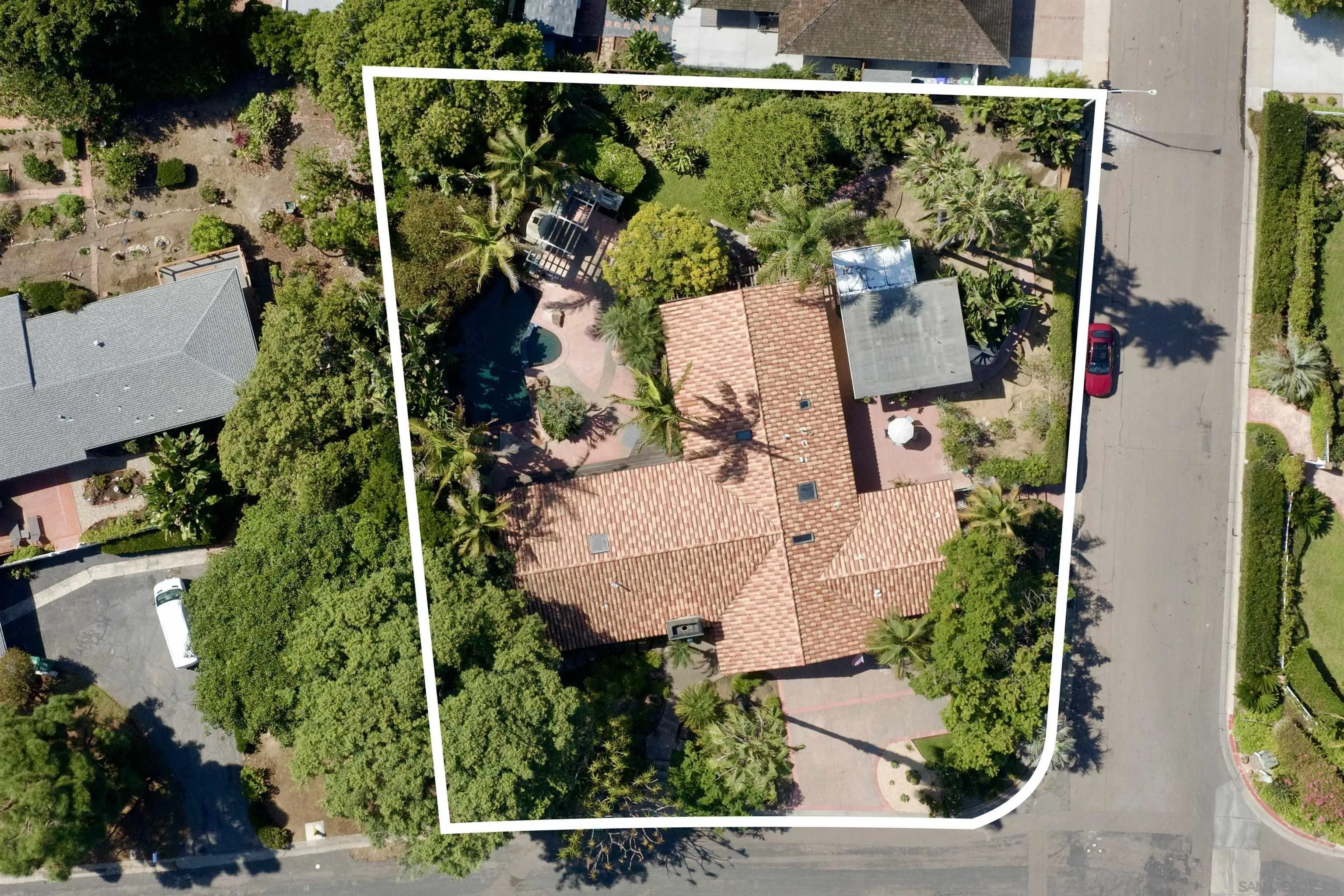 2351 Calle Corta