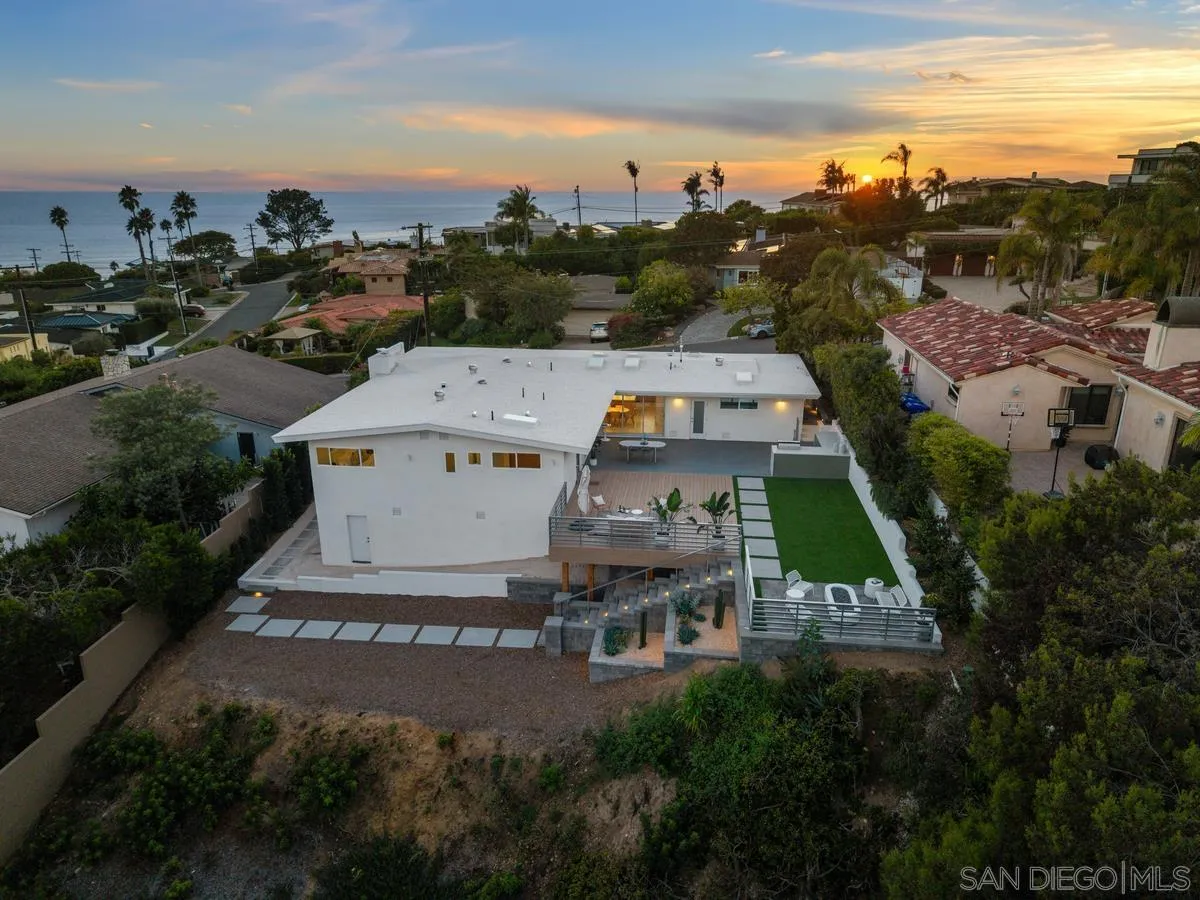 5851 Box Canyon Rd