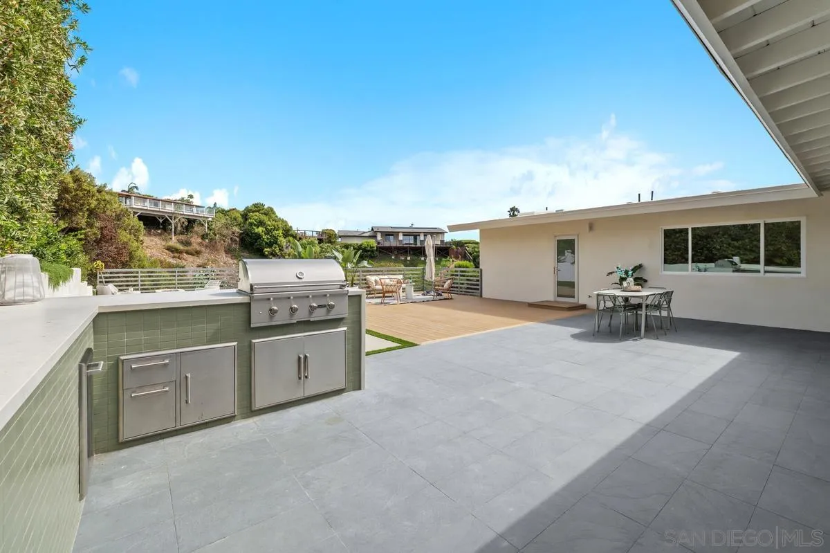 5851 Box Canyon Rd