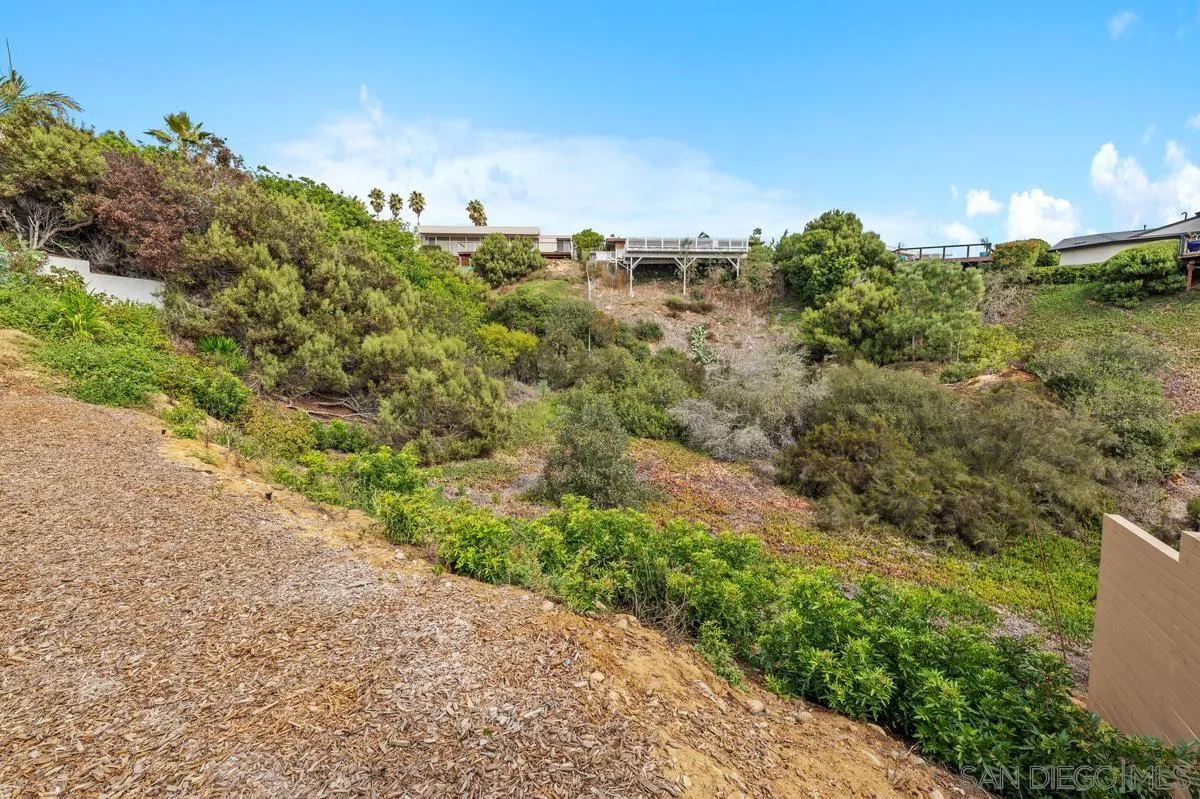 5851 Box Canyon Rd