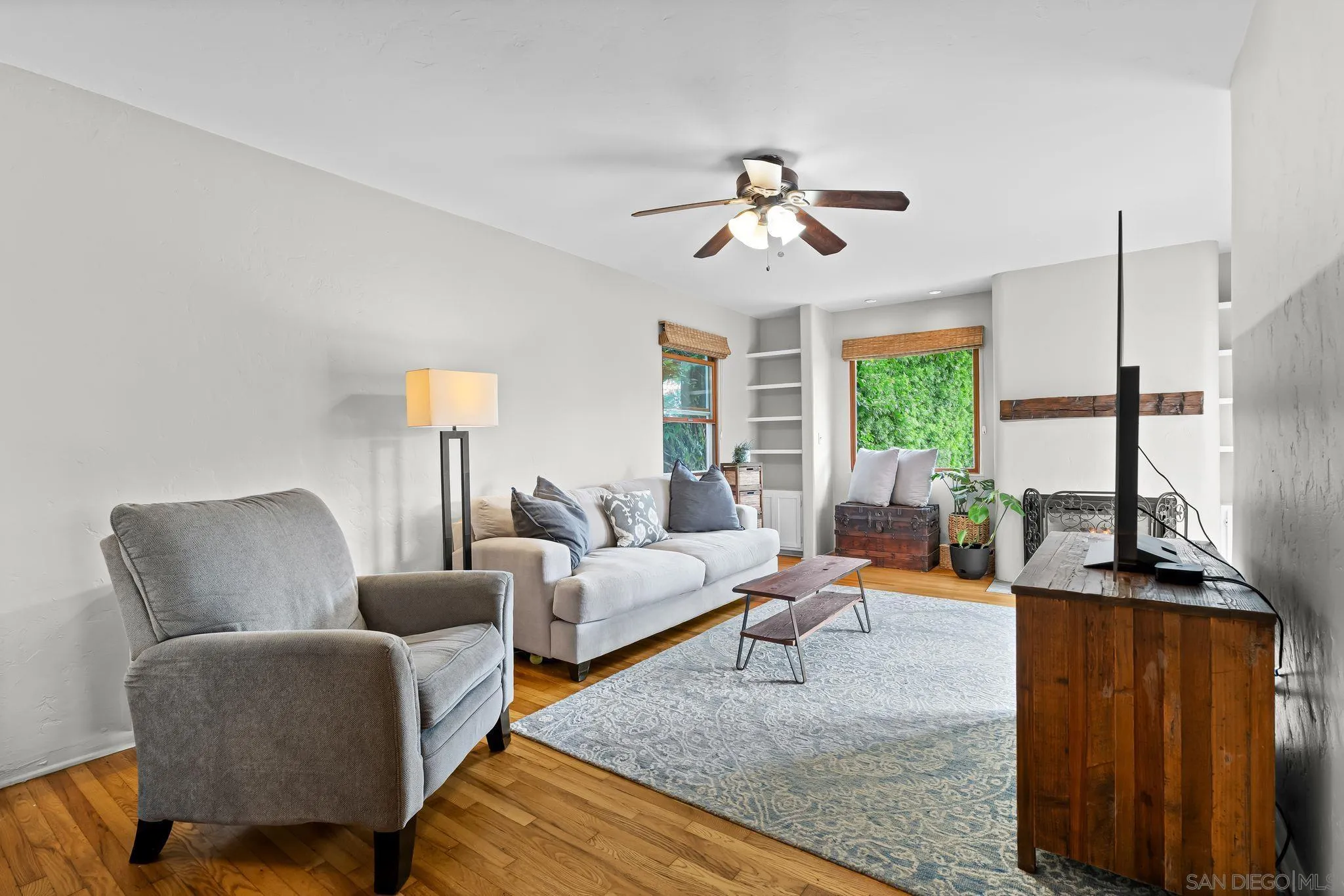 4377 Newport