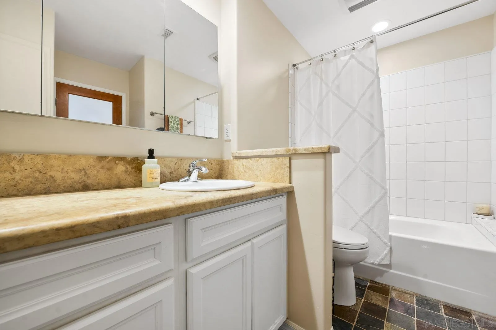 1246 Evergreen Drive