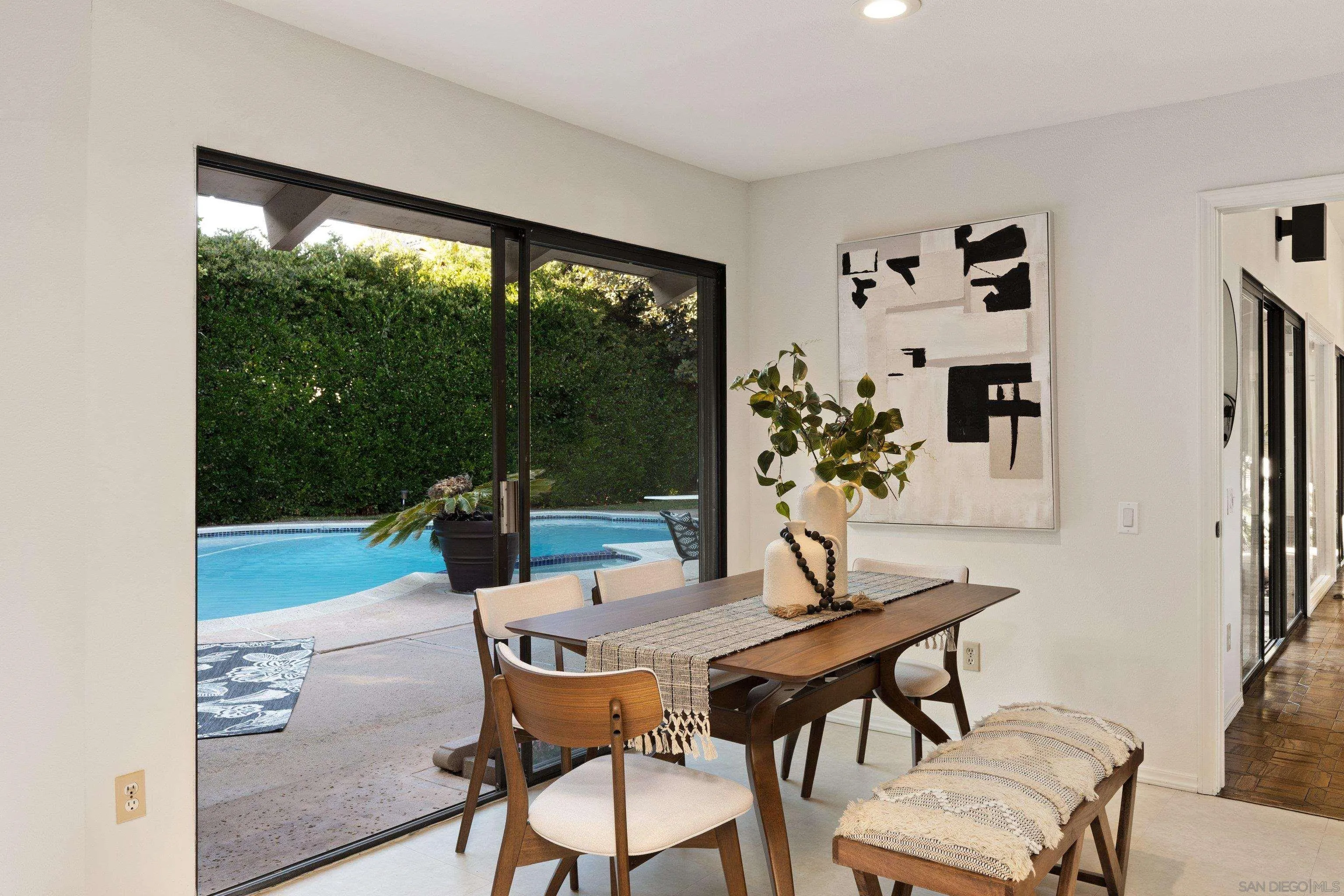 7716 Hidden Valley Ct, La Jolla
