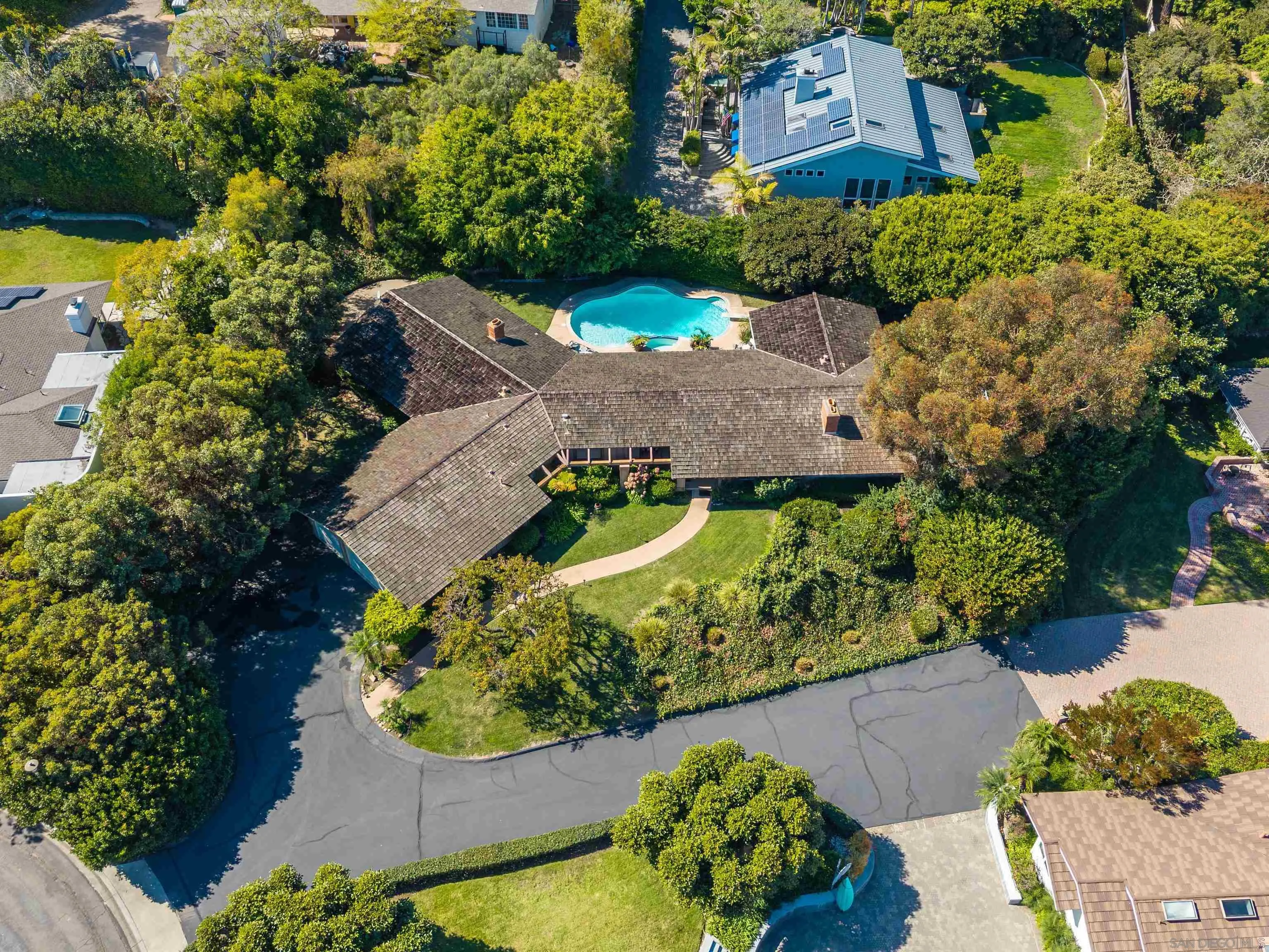 7716 Hidden Valley Ct, La Jolla